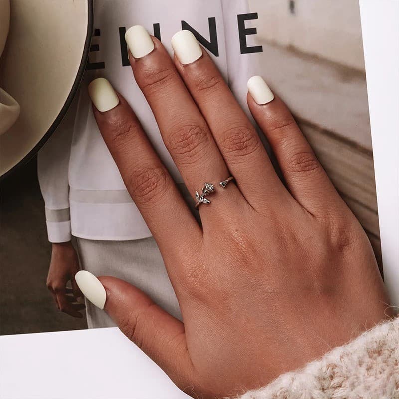 Pierścionek Róża srebro 925 platyna