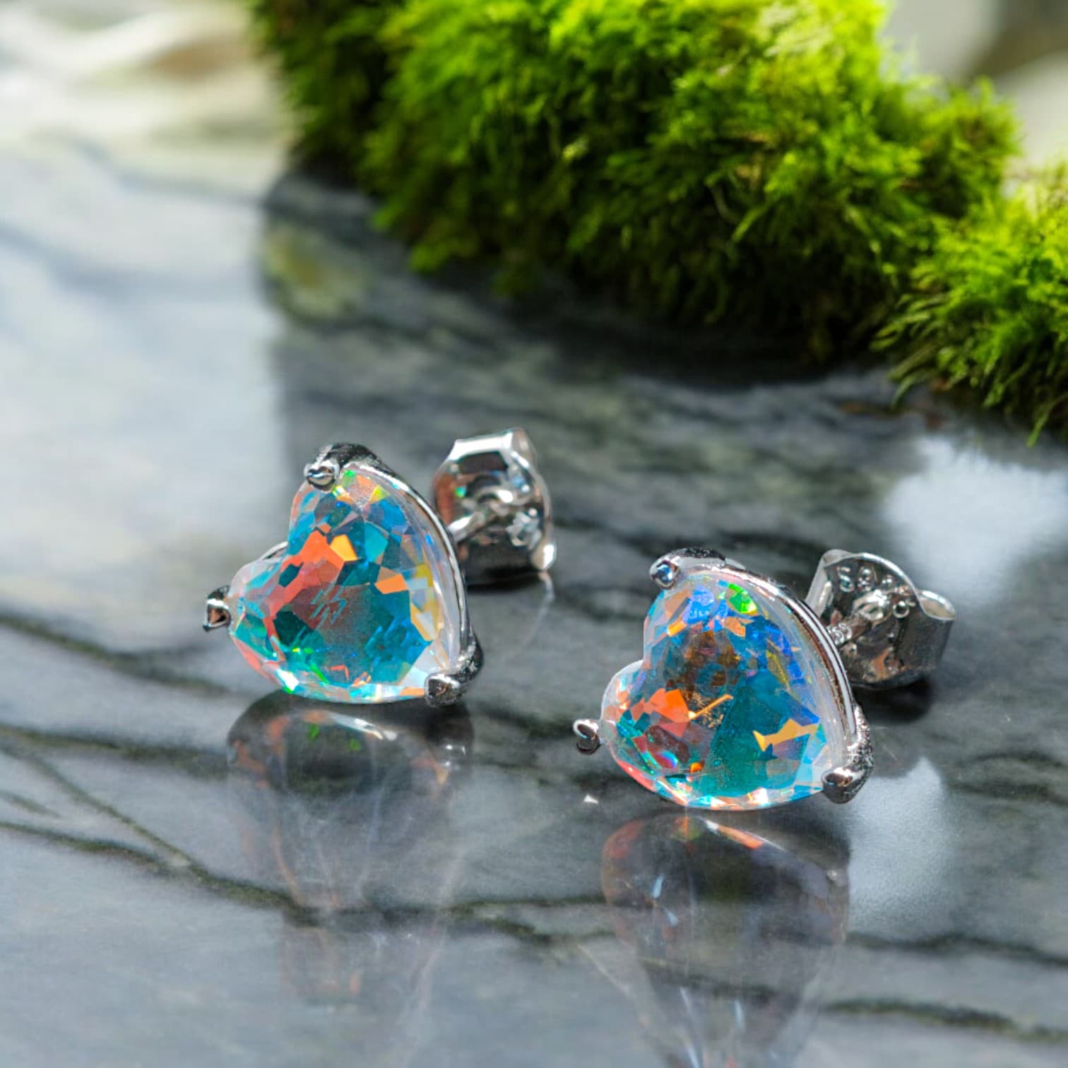 Kolczyki w kształcie serca z migoczącego szkła  Srebro 925 platyna