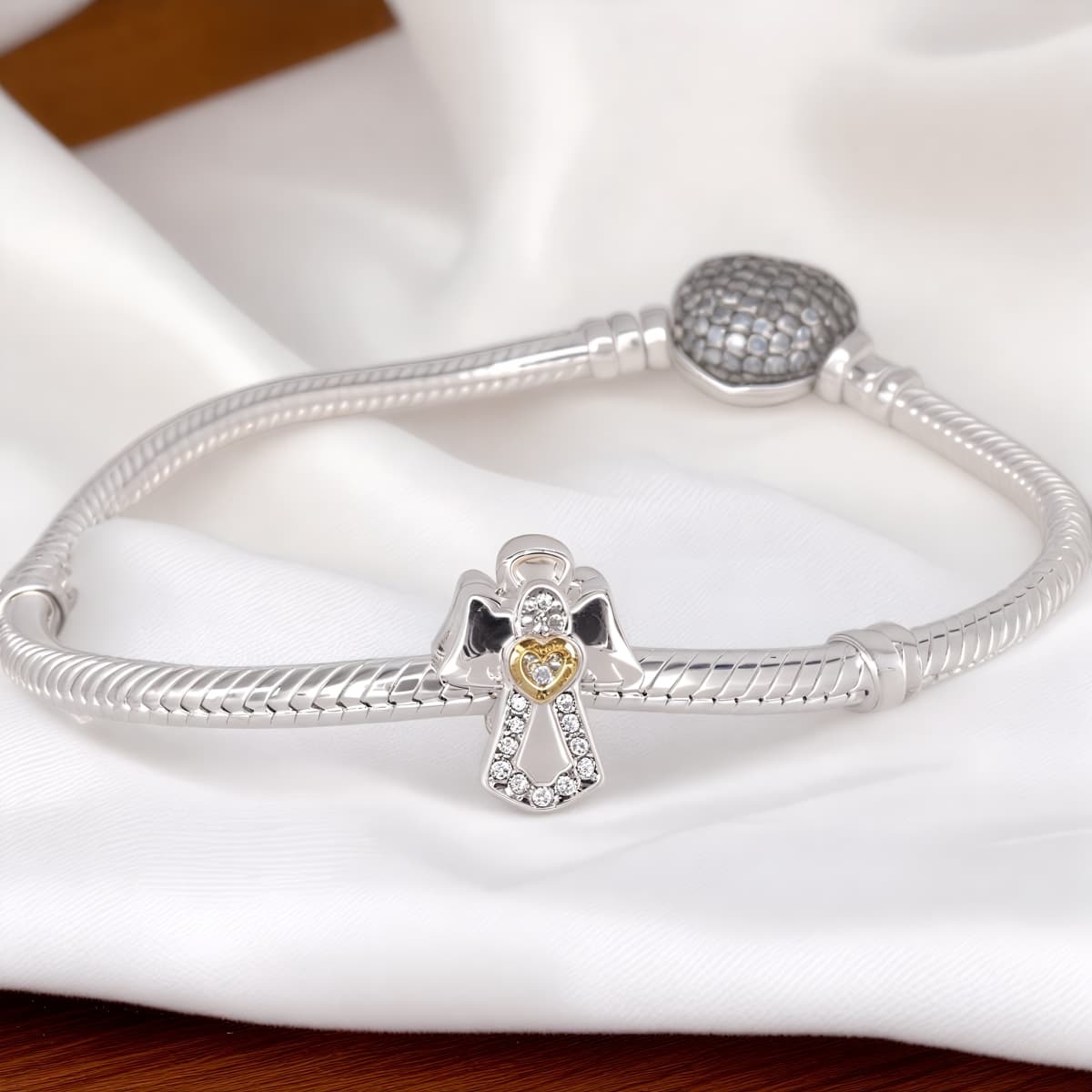 Charms "Anioł Stróż" Symbol Opieki i Duchowego Przewodnictwa