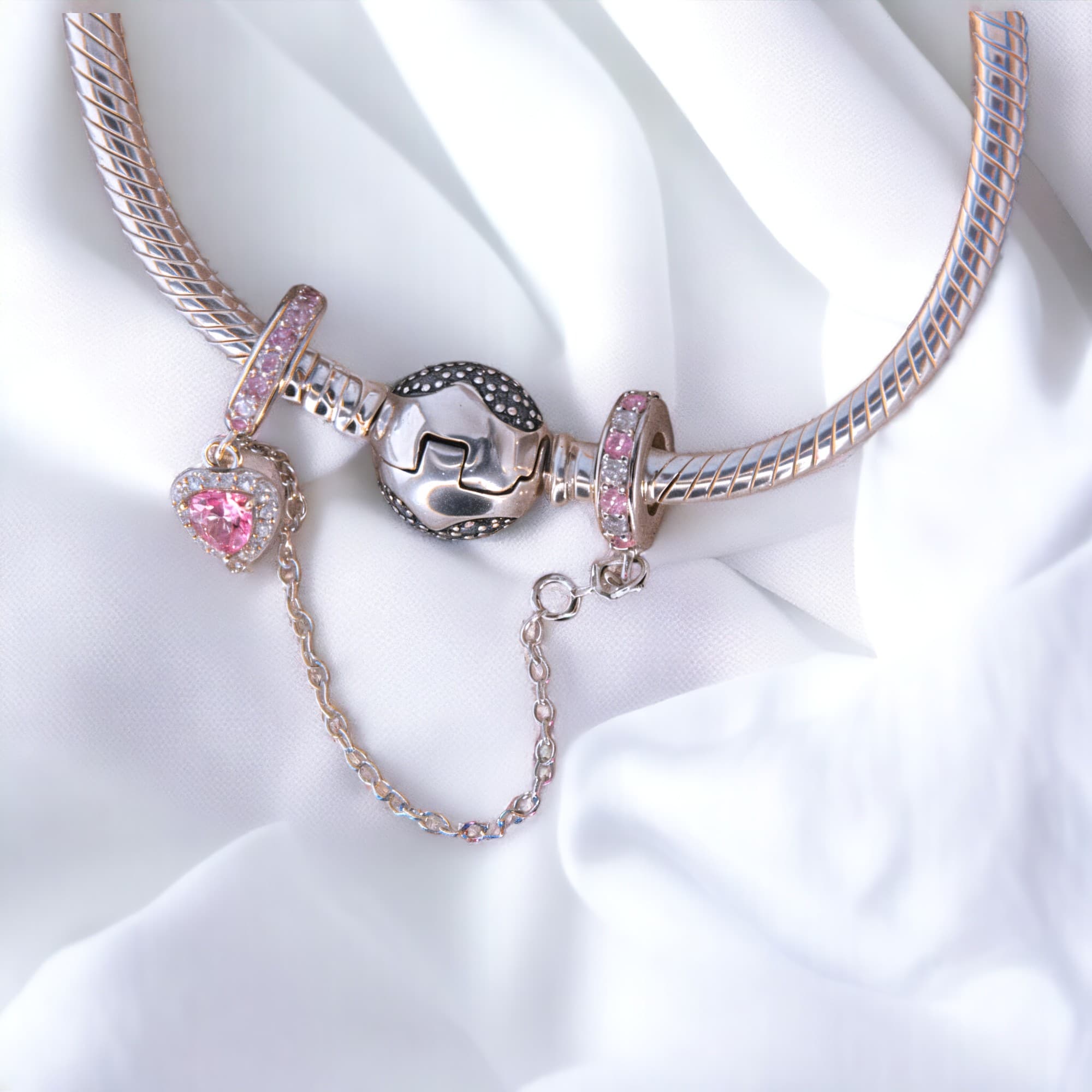 Łańcuszek zabezpieczający do bransoletki Pandora SERCE srebro 925 platyna