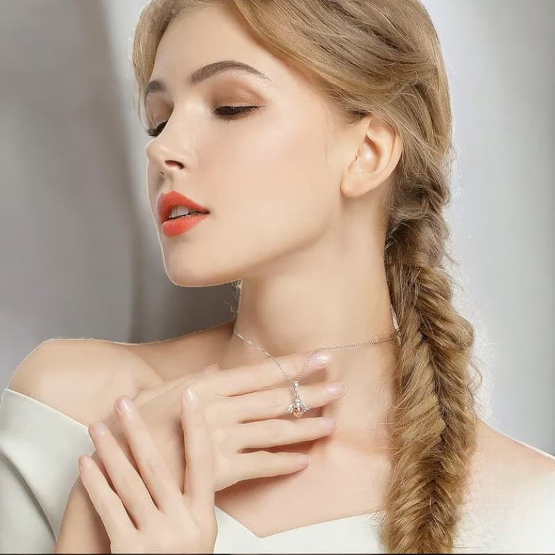 Charms Pszczoła królowa ul miód nektar srebro 925