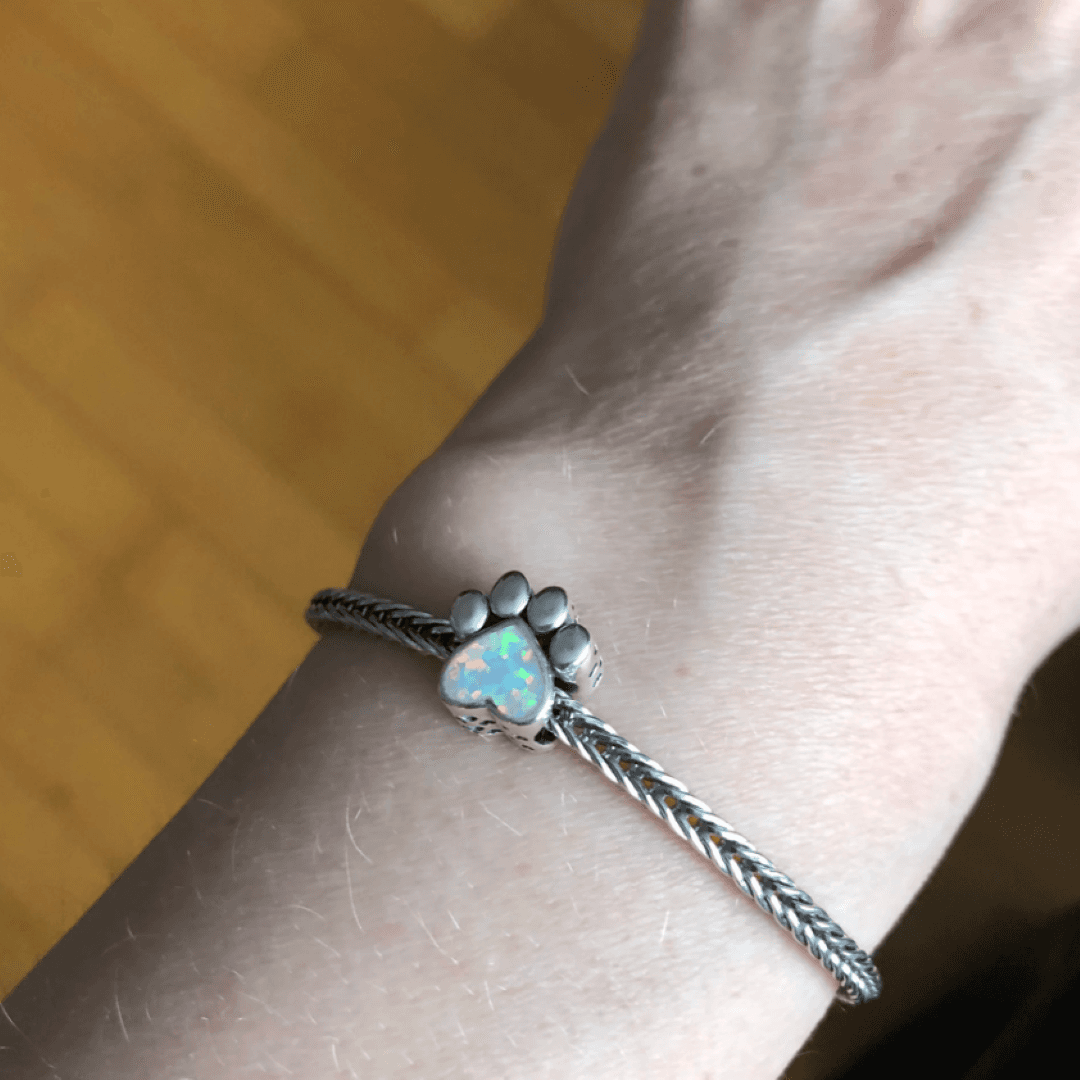 Charms  Łapka Psa Kota srebro 925 opal