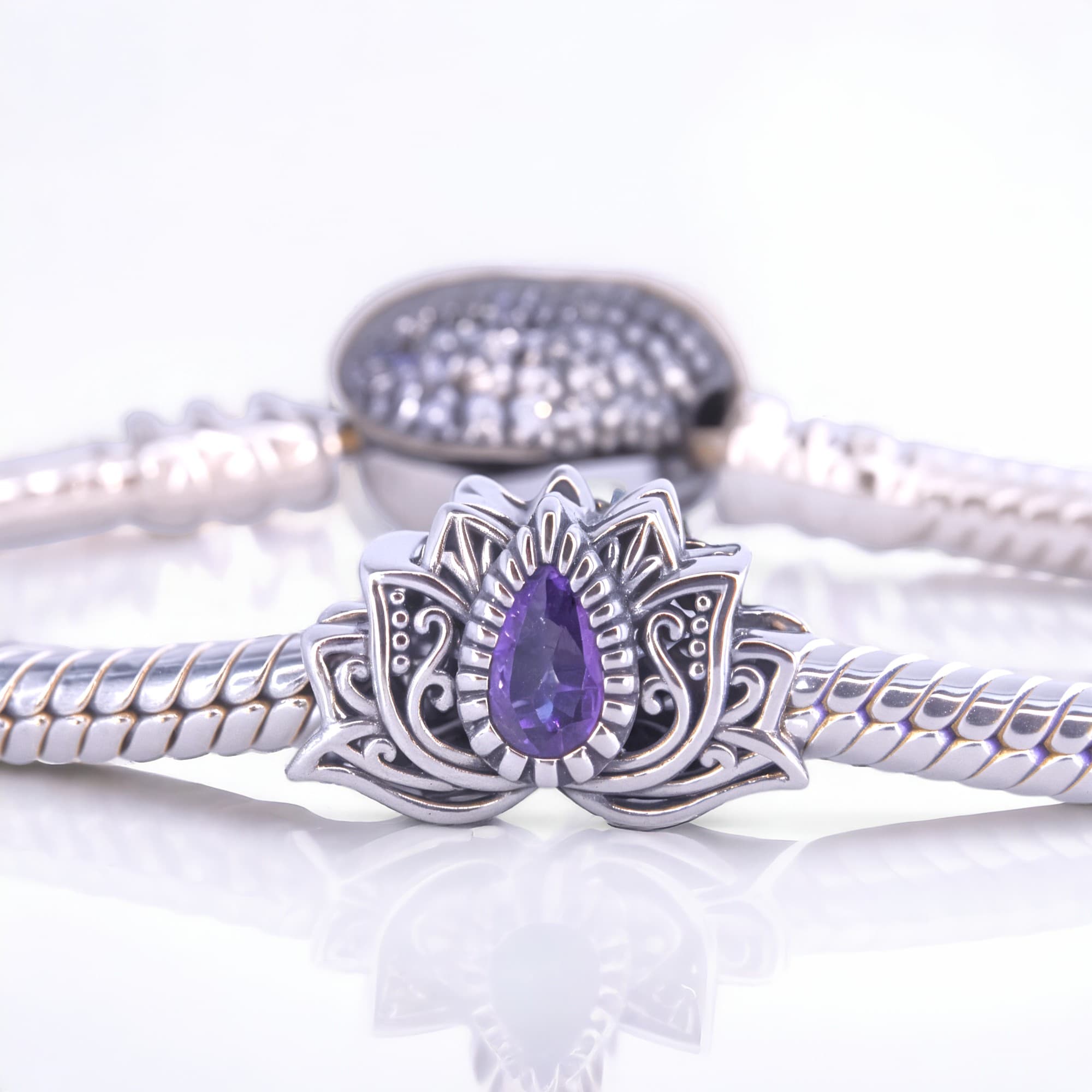 Charms Kwiat lotosu srebro 925 cyrkonie