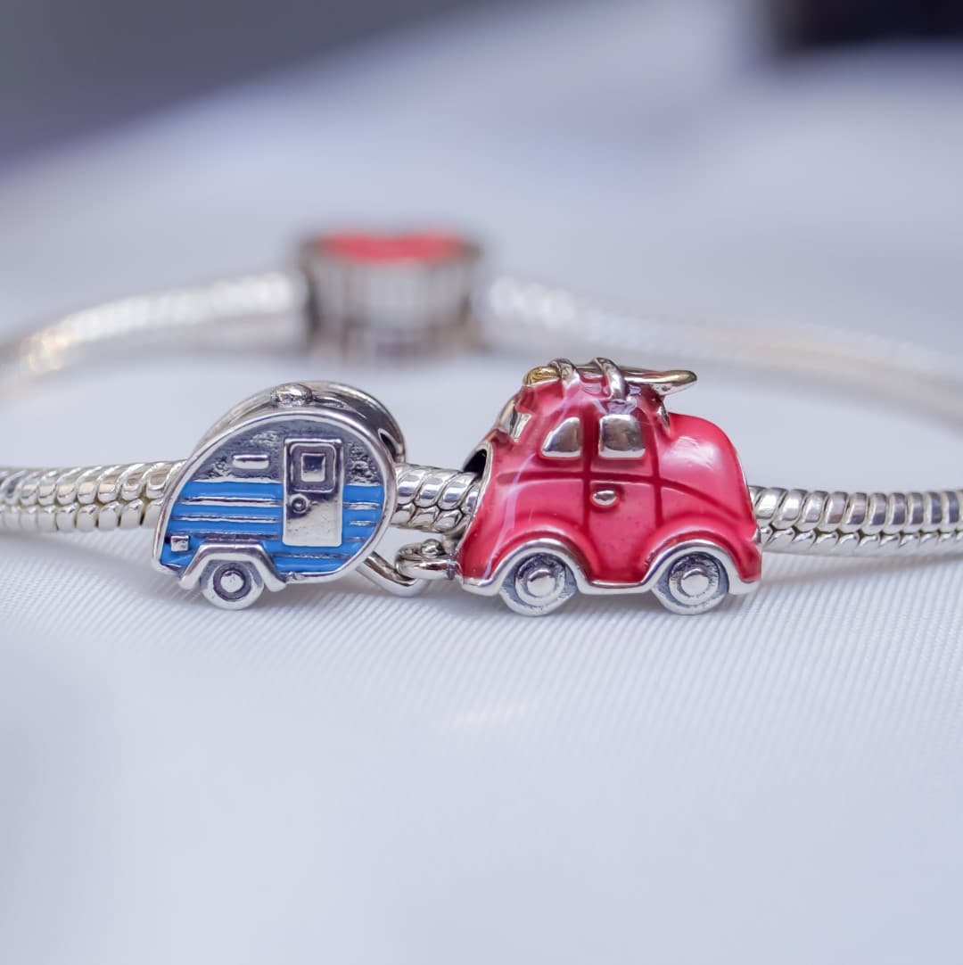 Podwójny Charms Wakacyjny samochód i przyczepa kempingowa Srebro 925