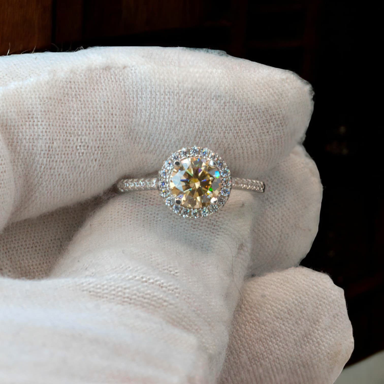 Pierścionek Moissanit 1 karat szampański srebro 925 regulowany