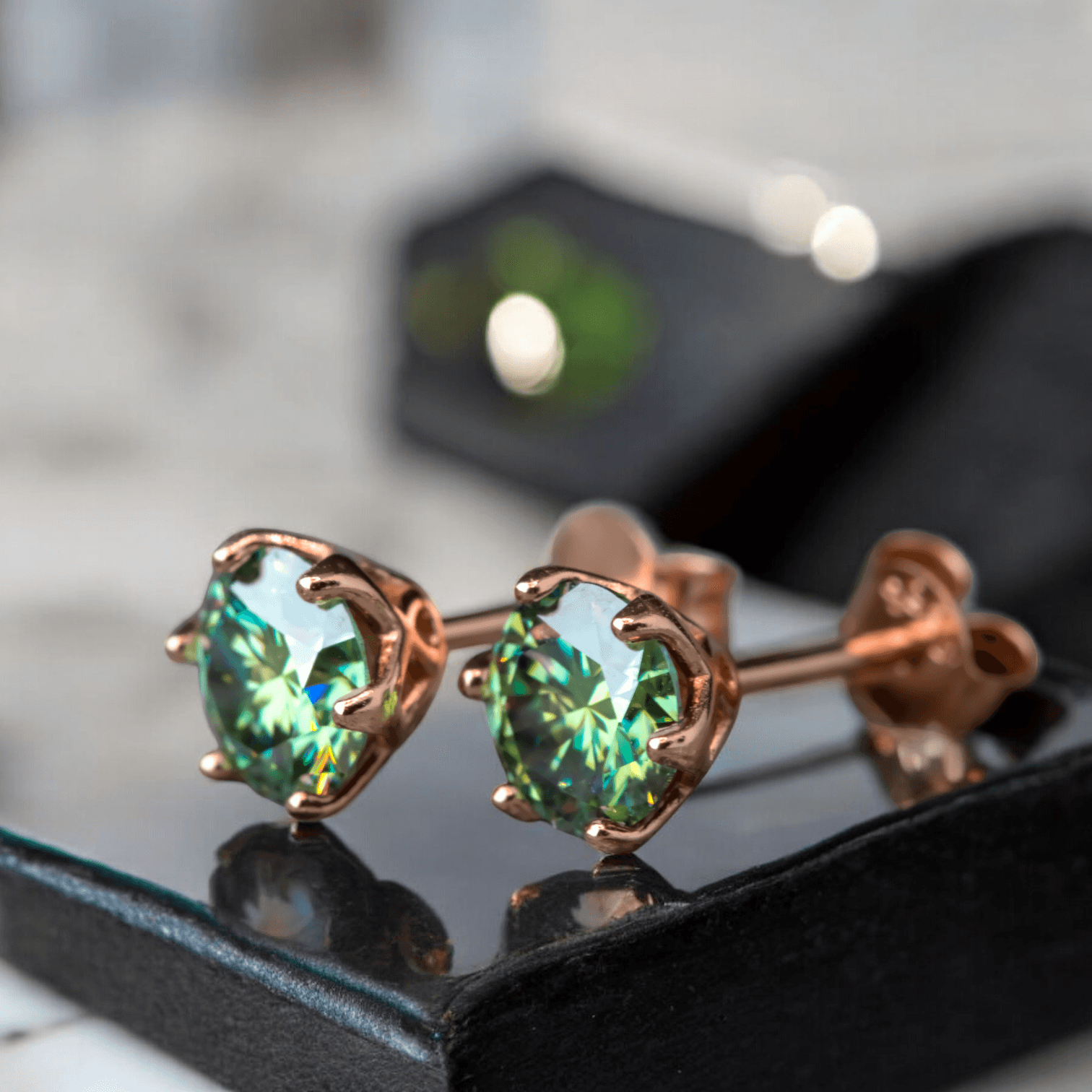 Kolczyki sztyfty z zielonym moissanitem 1 ct karat srebro różowe złoto