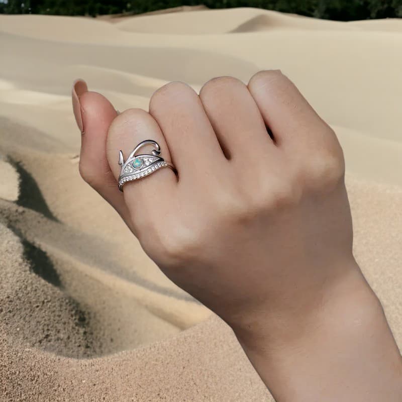 Pierścionek OKO HORUSA egipt opal piramidy srebro 925 platyna