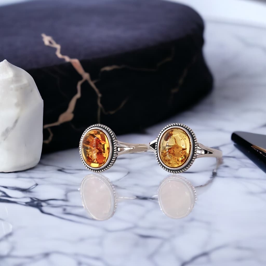 Srebrny PIERŚCIONEK Z BURSZTYNEM żywica regulowany srebro 925 vintage