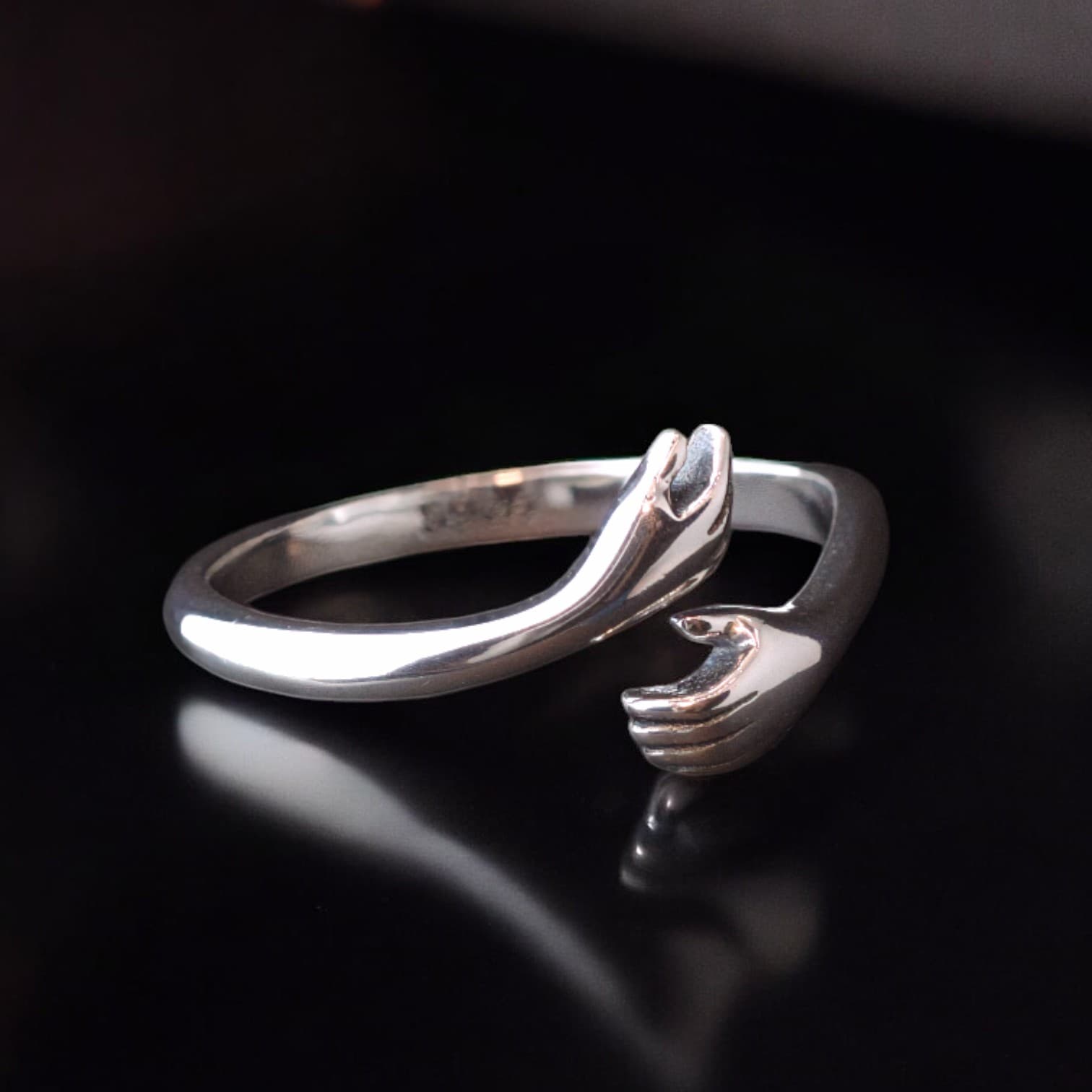 Pierścionek PRZYTULENIE srebro 925 przytul mnie Hug regulowany