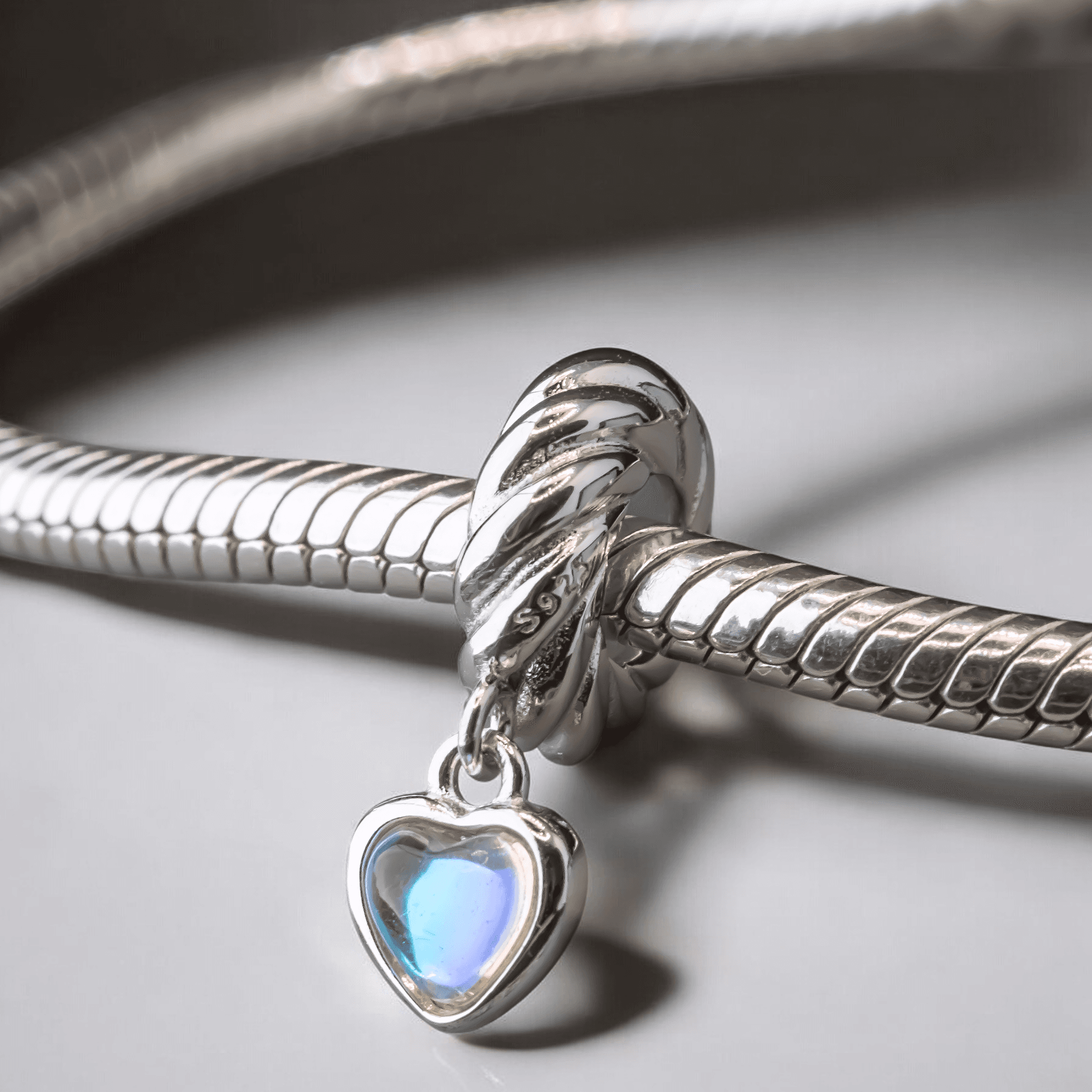 Charms STOPER KAMIEŃ KSIĘŻYCOWY srebro 925 separator