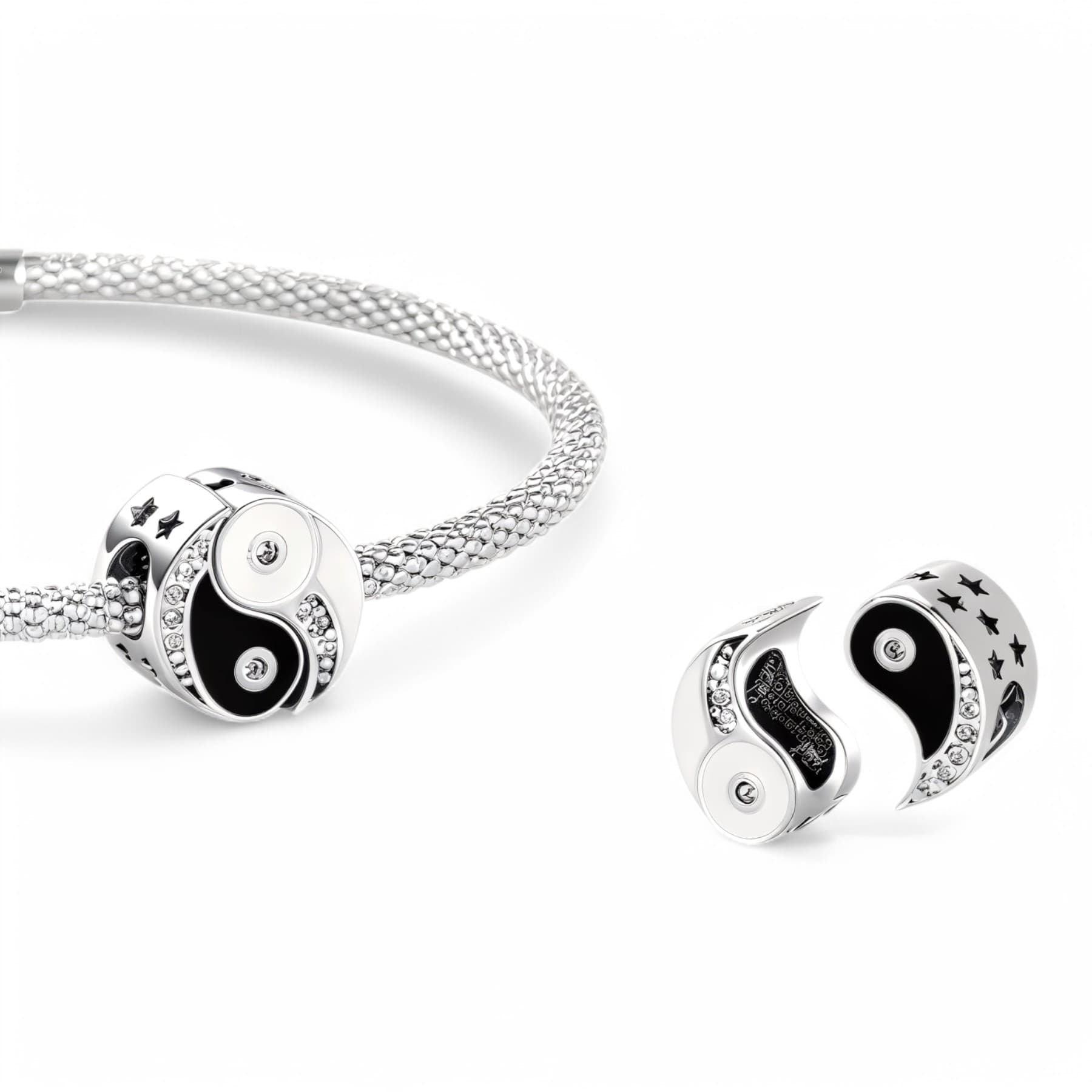 Srebrny charms Yin Yang Taiji-Bagua - 2 rozłączne zawieszki pokryte białym złotem