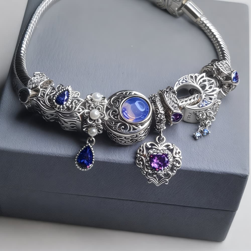 Charms "Mistyczny Księżyc" ze Srebra 925 z Fioletowymi Cyrkoniami