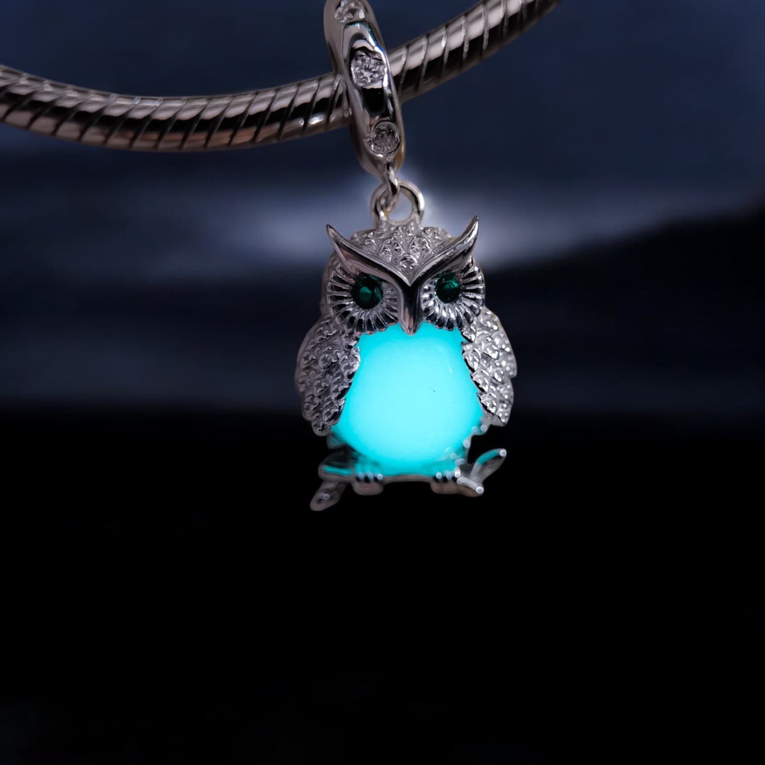 Charms zawieszka Świecąca Sowa srebro 925 luminescencyjna platyna