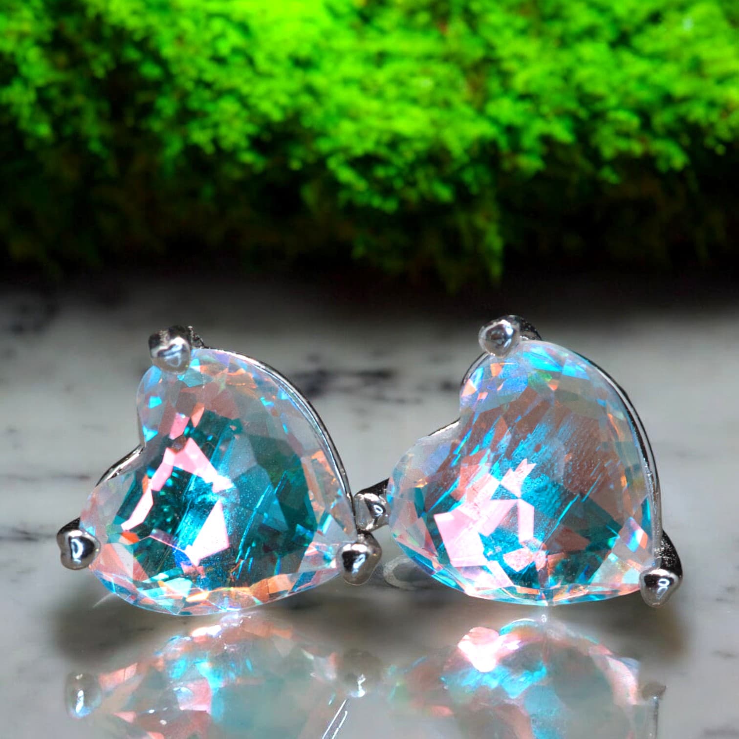 Kolczyki w kształcie serca z migoczącego szkła  Srebro 925 platyna