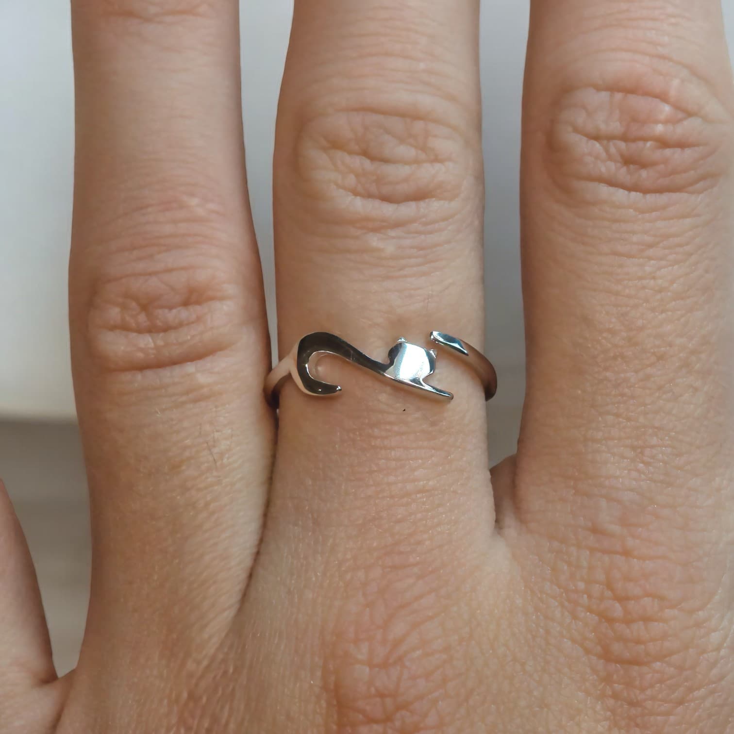 PIERŚCIONEK Z KOTKIEM srebro 925 regulowany złoto