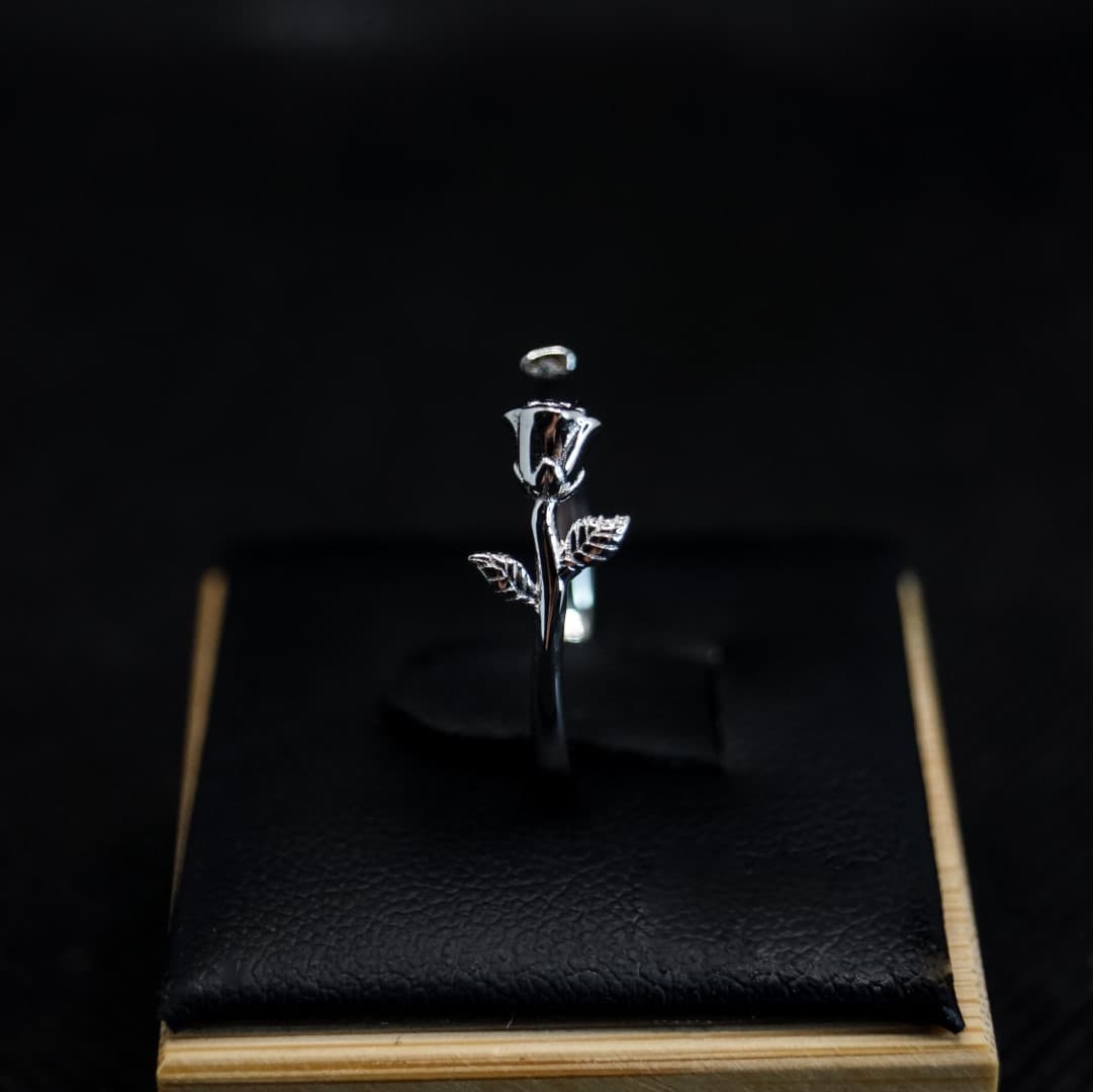 Pierścionek Róża srebro 925 platyna