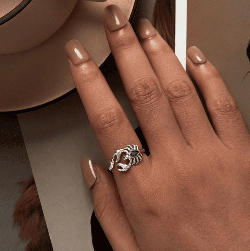 Pierścionek Skorpion regulowany srebro 925