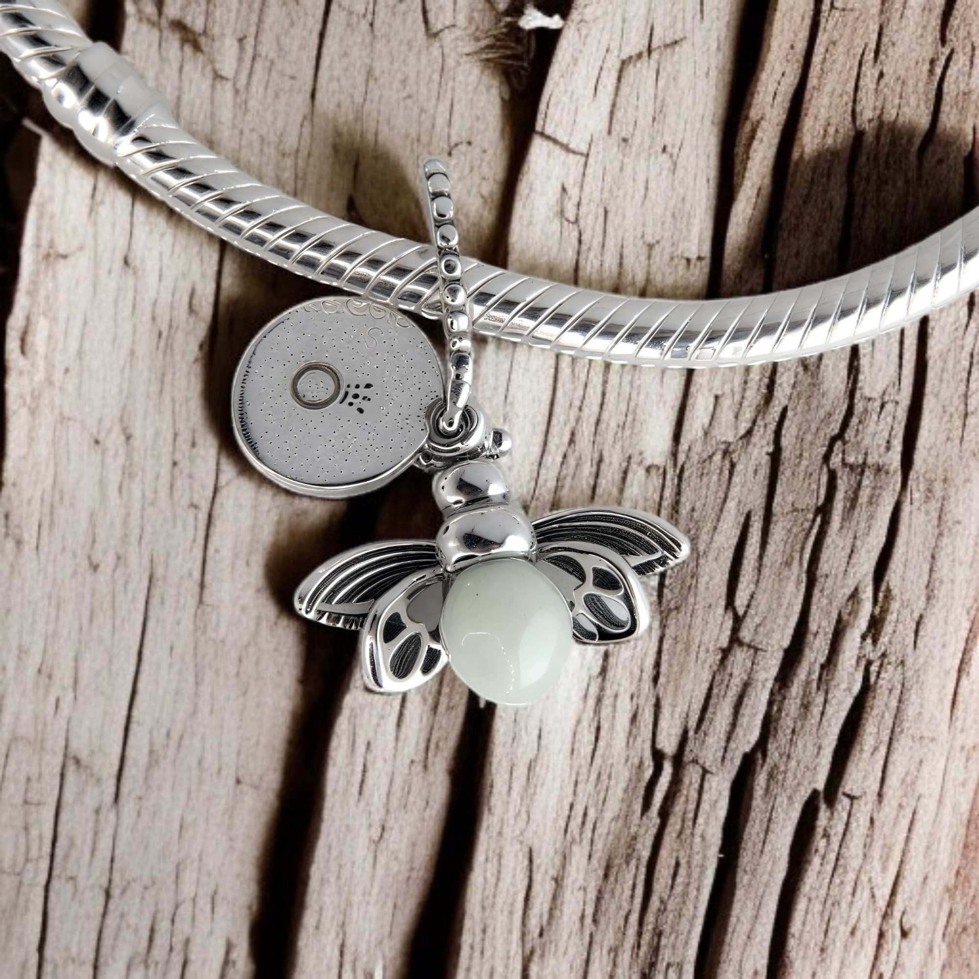 Świecący robaczek świętojański ze srebra 925