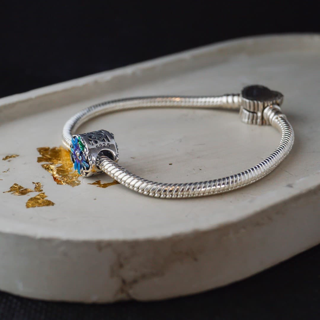 Charms do Pandora Kwiat srebro 925 oksydowane małe arcydzieło