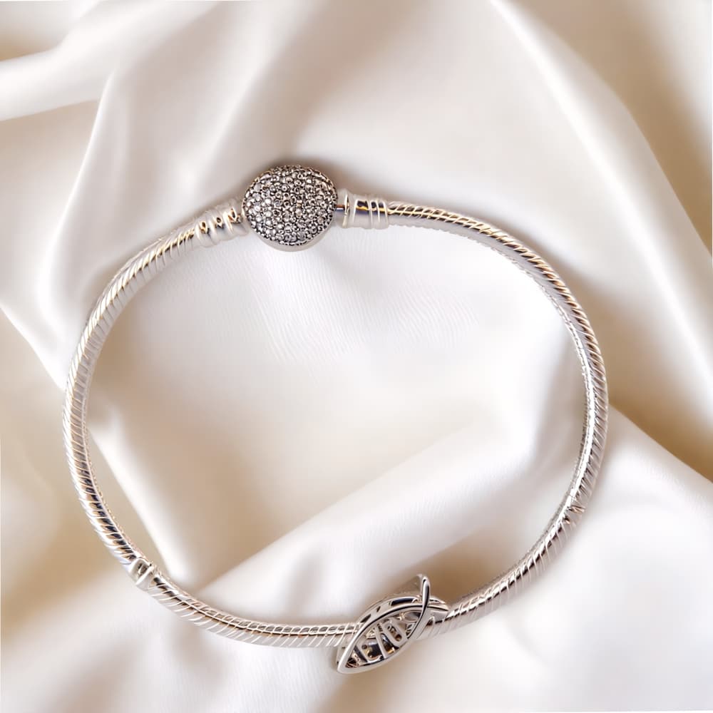 Charms "JEZUS Ryba" ze Srebra 925 – Symbol Chrześcijańskiej Wiary