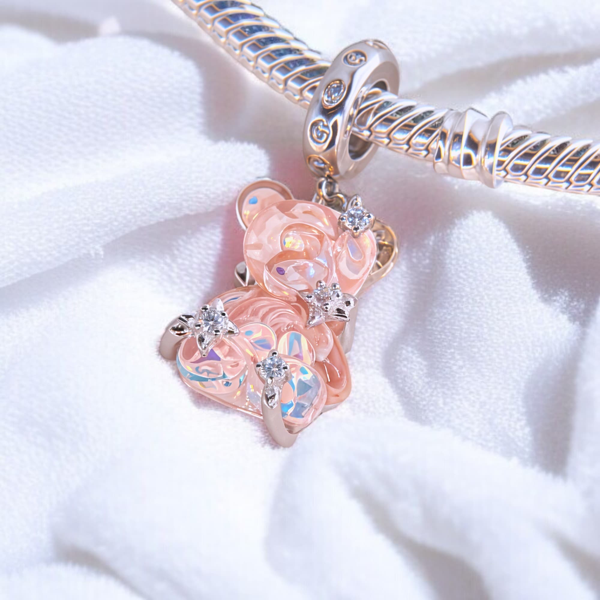 Charms Opalizujący Żelkowy Miś zawieszka srebro 925 białe złoto pastelowy