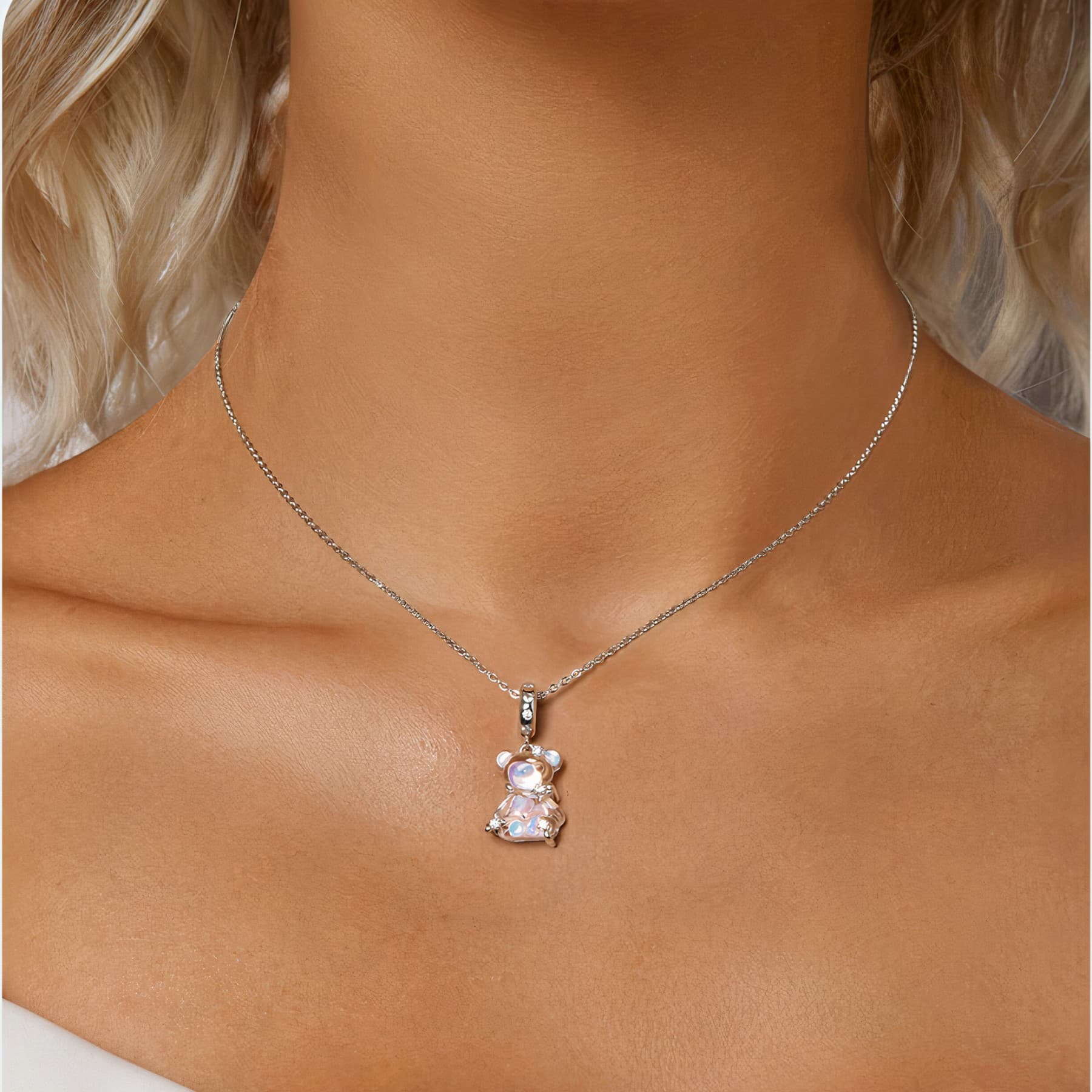 Charms Opalizujący Żelkowy Miś zawieszka srebro 925 białe złoto pastelowy