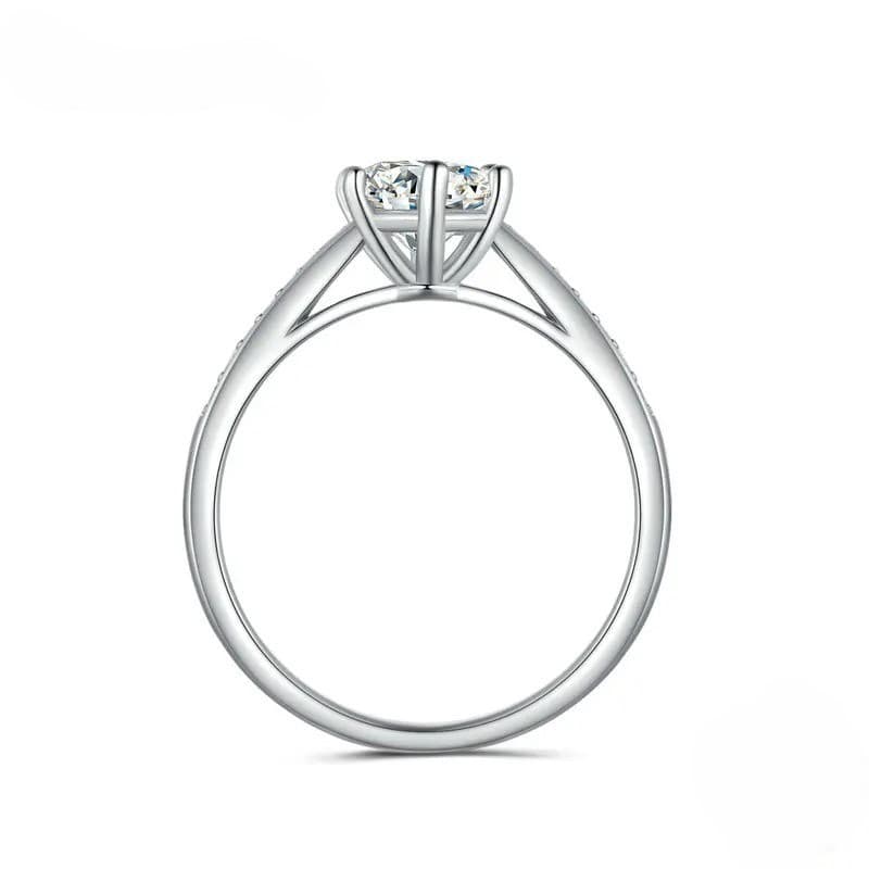 Pierścionek ze srebra 925 z diamentem moissanite 0.8 CT moissanit