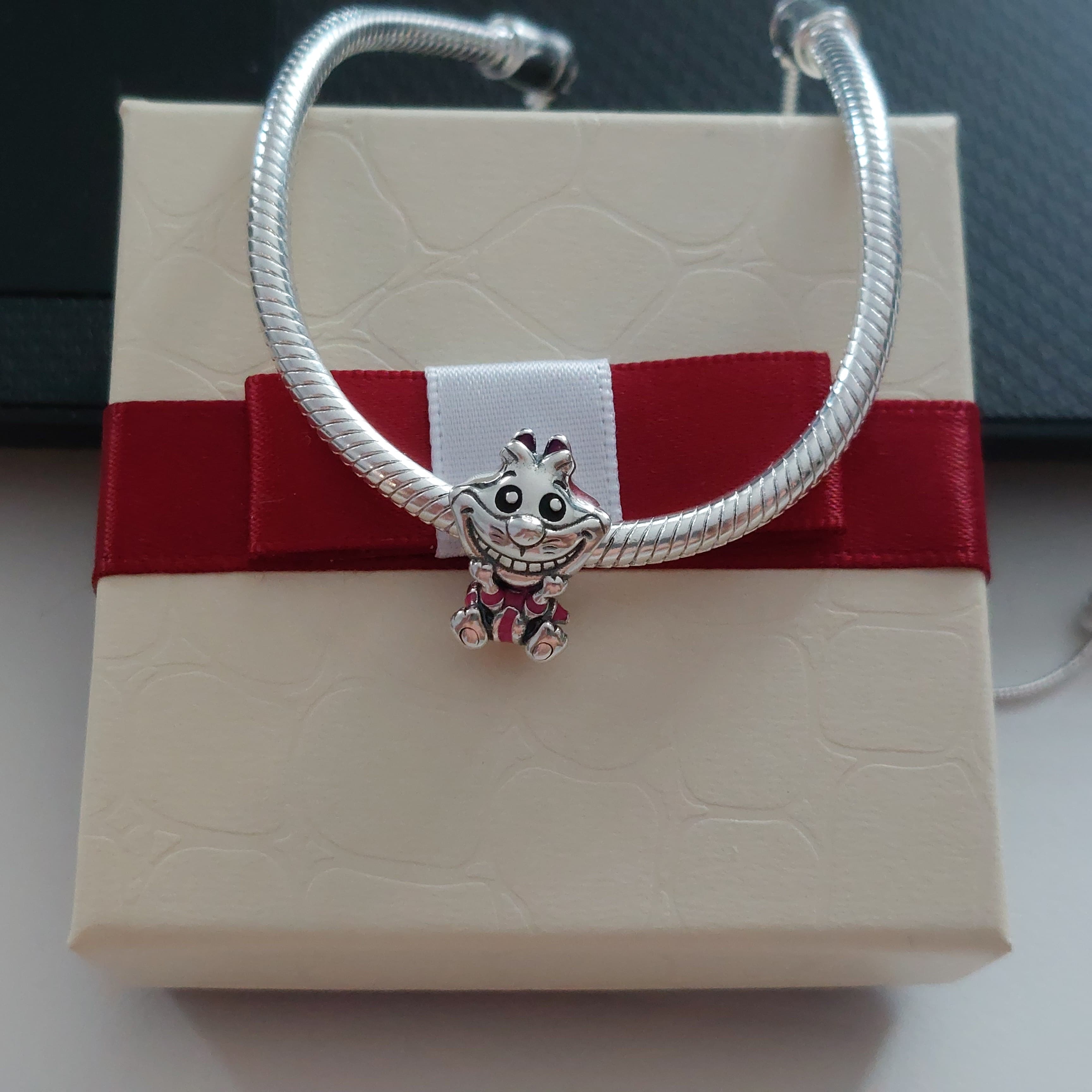 Charms Magiczny Kot z Alicji w krainie czarów srebro 925