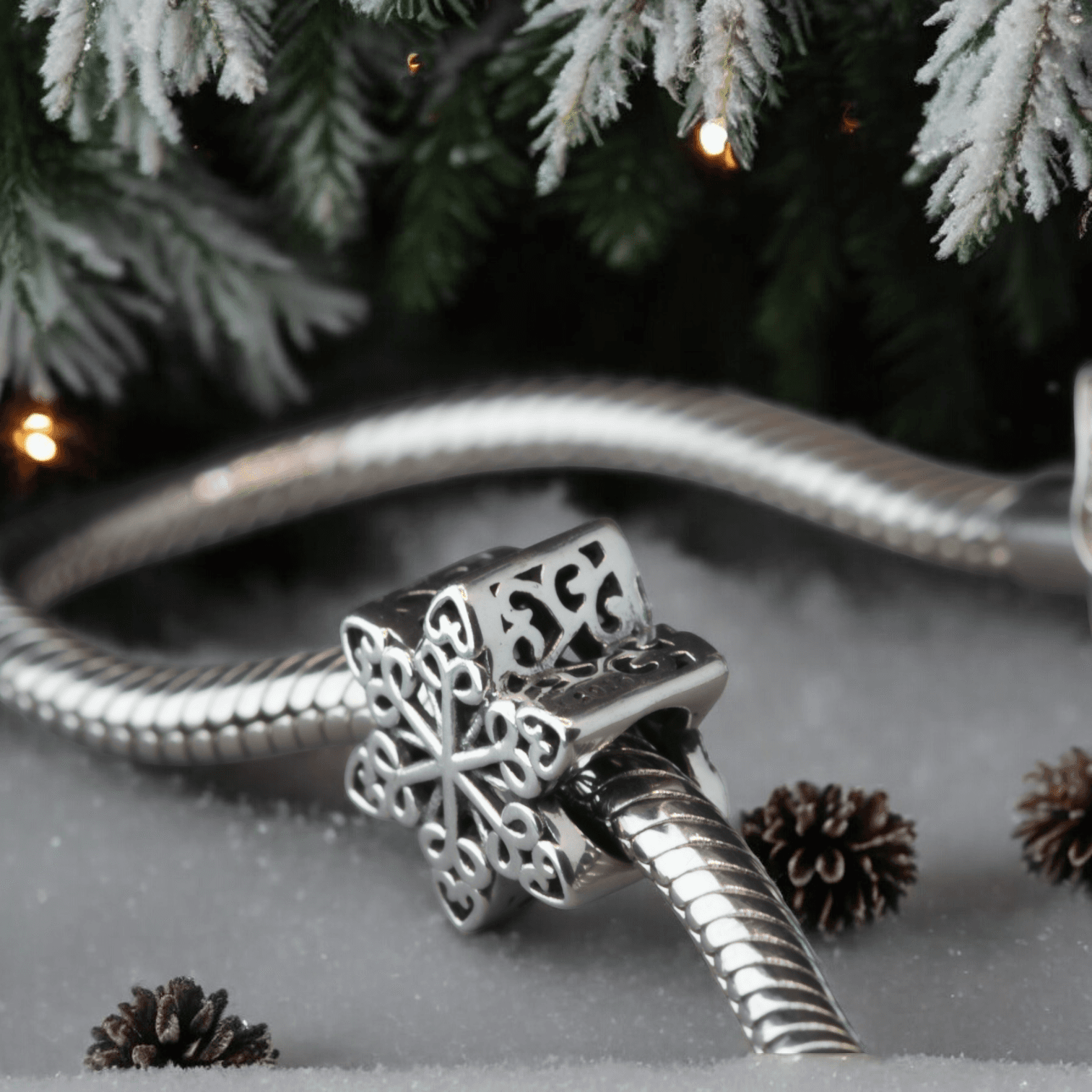 Charms PŁATEK ŚNIEGU gwiazdka śnieżynka srebro 925