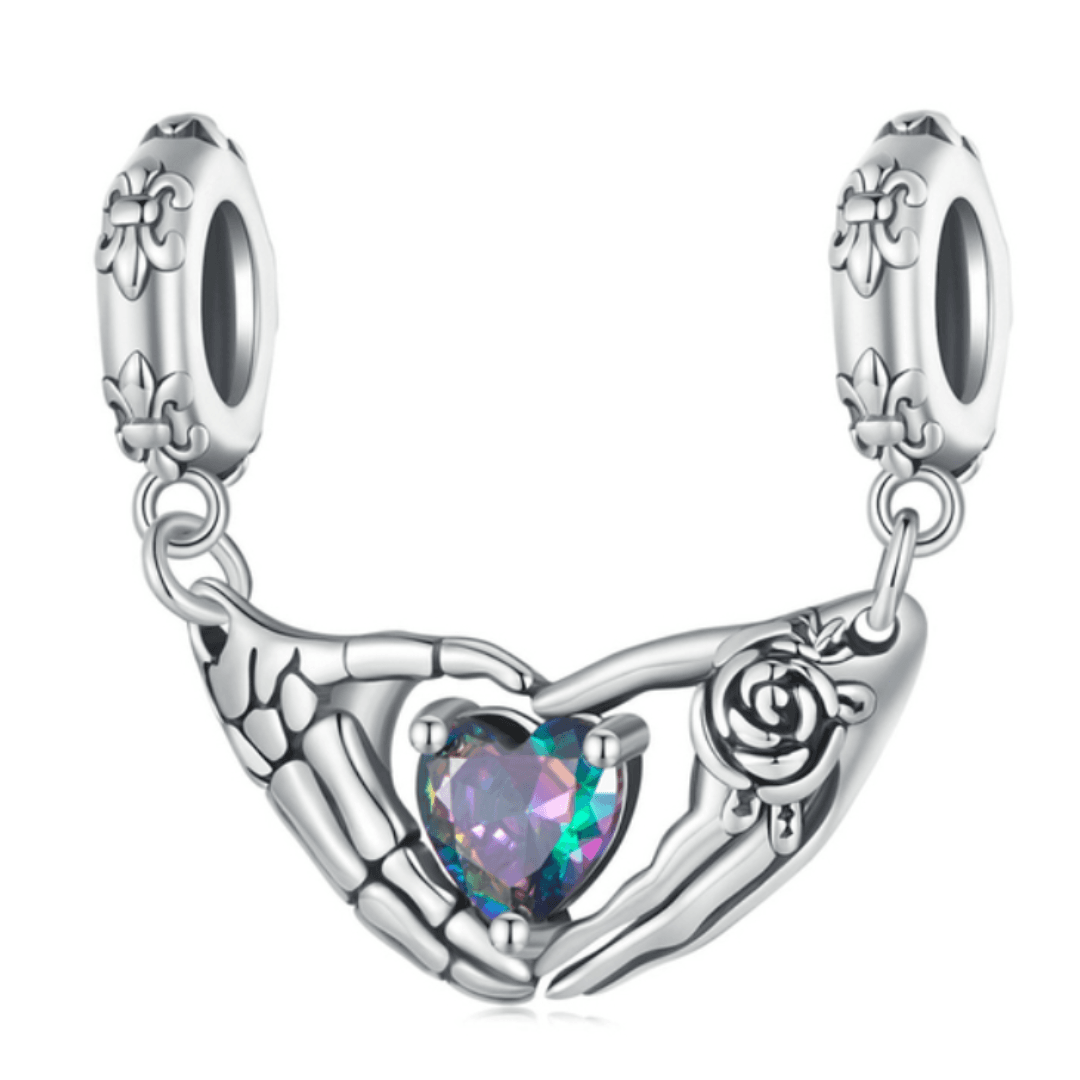 Charms Dwie Dłonie Szkieletu Obejmujące Serce z Mistycznym Topazem s925