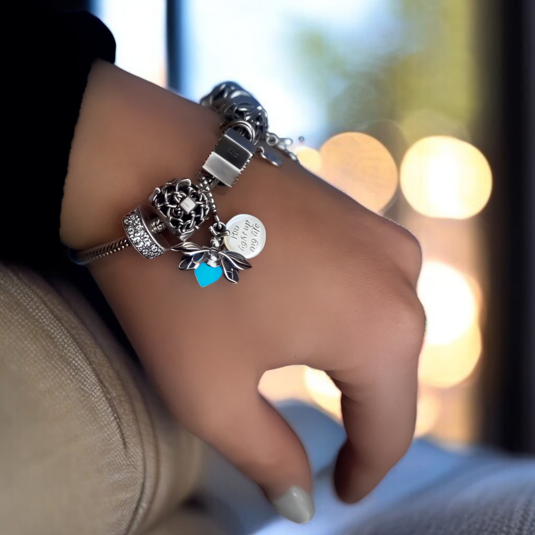 Świecący robaczek świętojański ze srebra 925