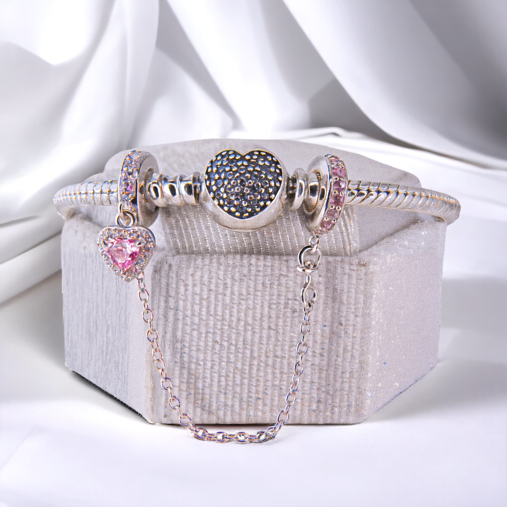 Łańcuszek zabezpieczający do bransoletki Pandora SERCE srebro 925 platyna