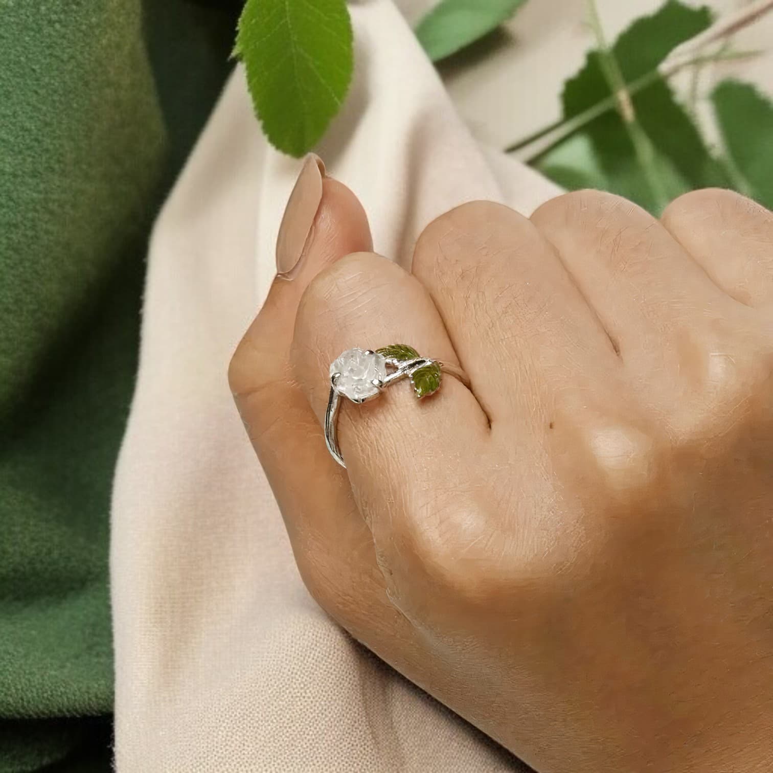 Pierścionek Róża zmieniająca kolor