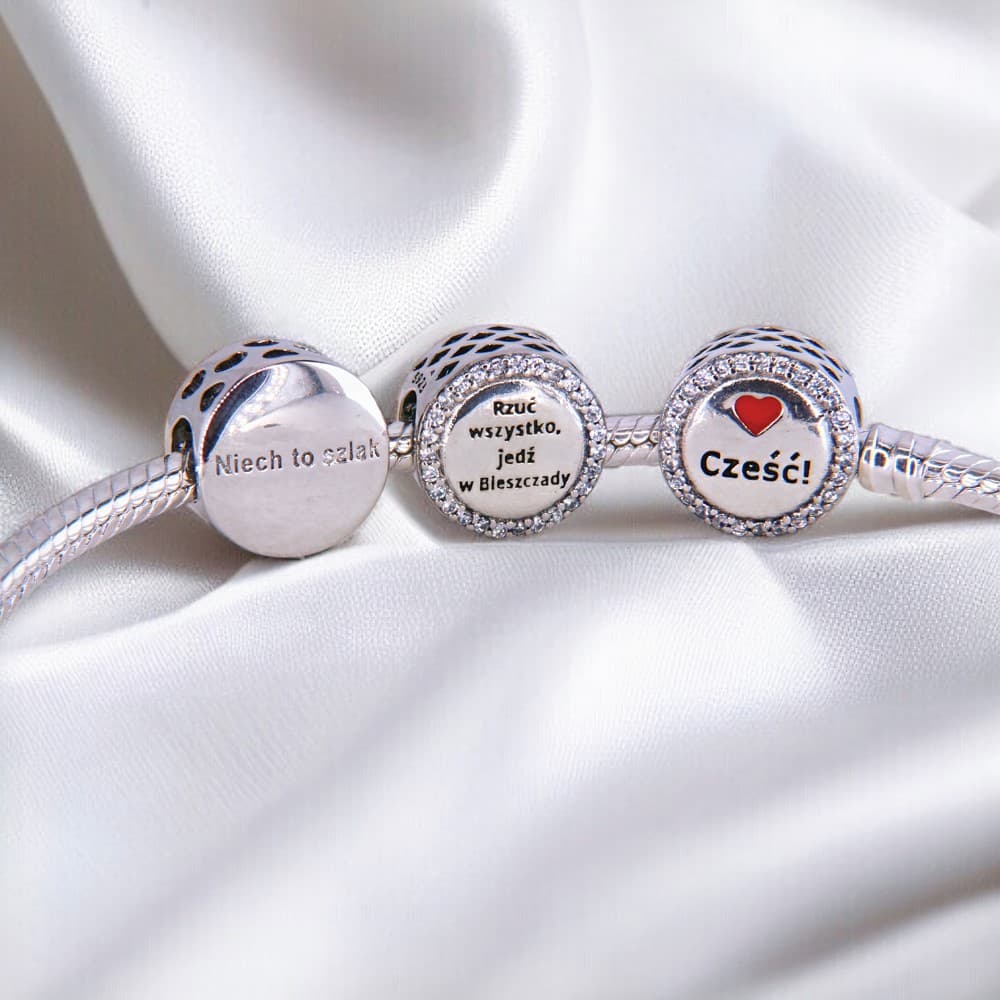 Charms Bieszczady Srebro 925 – Symbol Dzikiej Przyrody i Wolności niedźwiedź