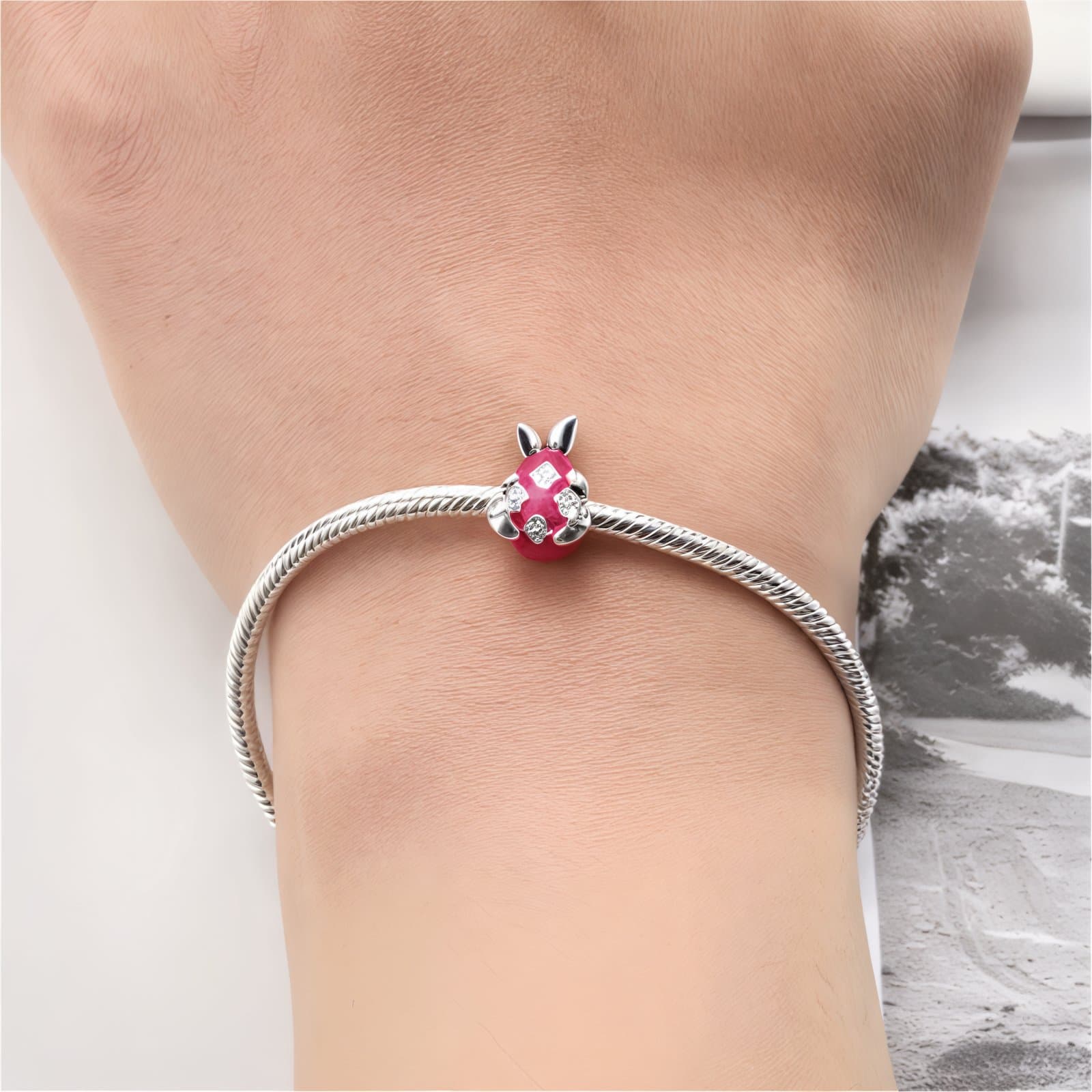 Charms Pisanka króliczka srebro 925 zawieszka