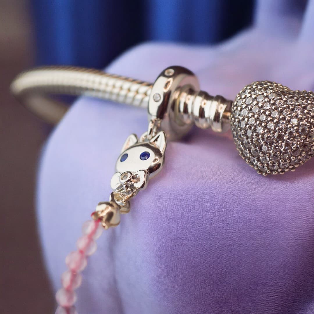Łańcuszek zabezpieczający do bransoletki Pandora Kotek z muszką srebro 925 złoto