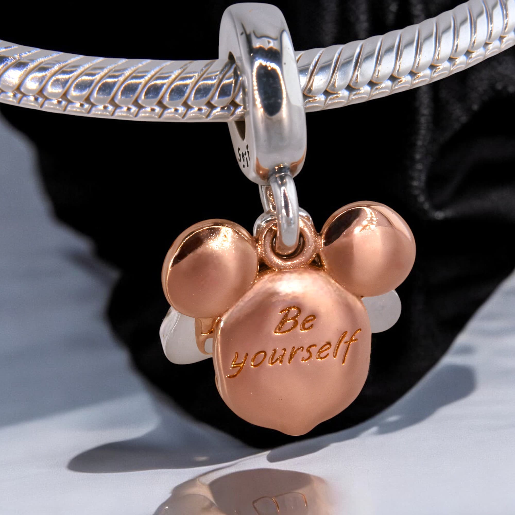 Charms zawieszka MYSZKA MIKI Mickey srebro 925