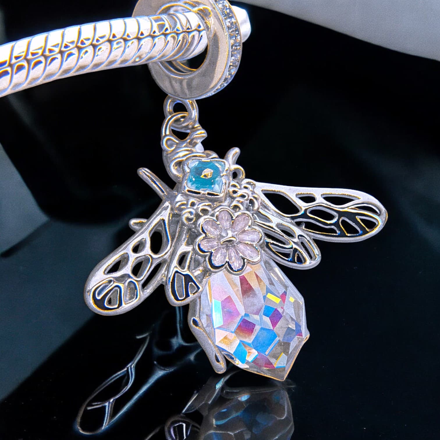 Charms zawieszka Kryształowy owad srebro 925 pszczoła