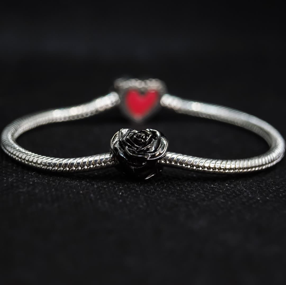 Charms zawieszka Czarna róża srebro 925