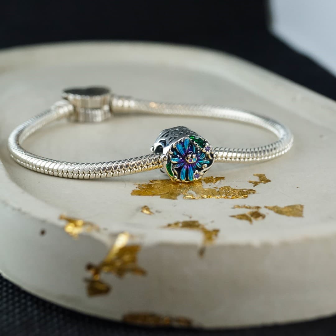 Charms do Pandora Kwiat srebro 925 oksydowane małe arcydzieło