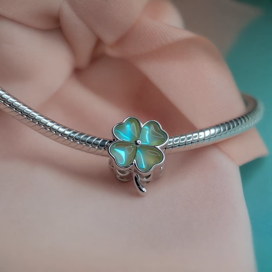 Charms Czterolistna zielona koniczyna srebro 925 Pandora zawieszka