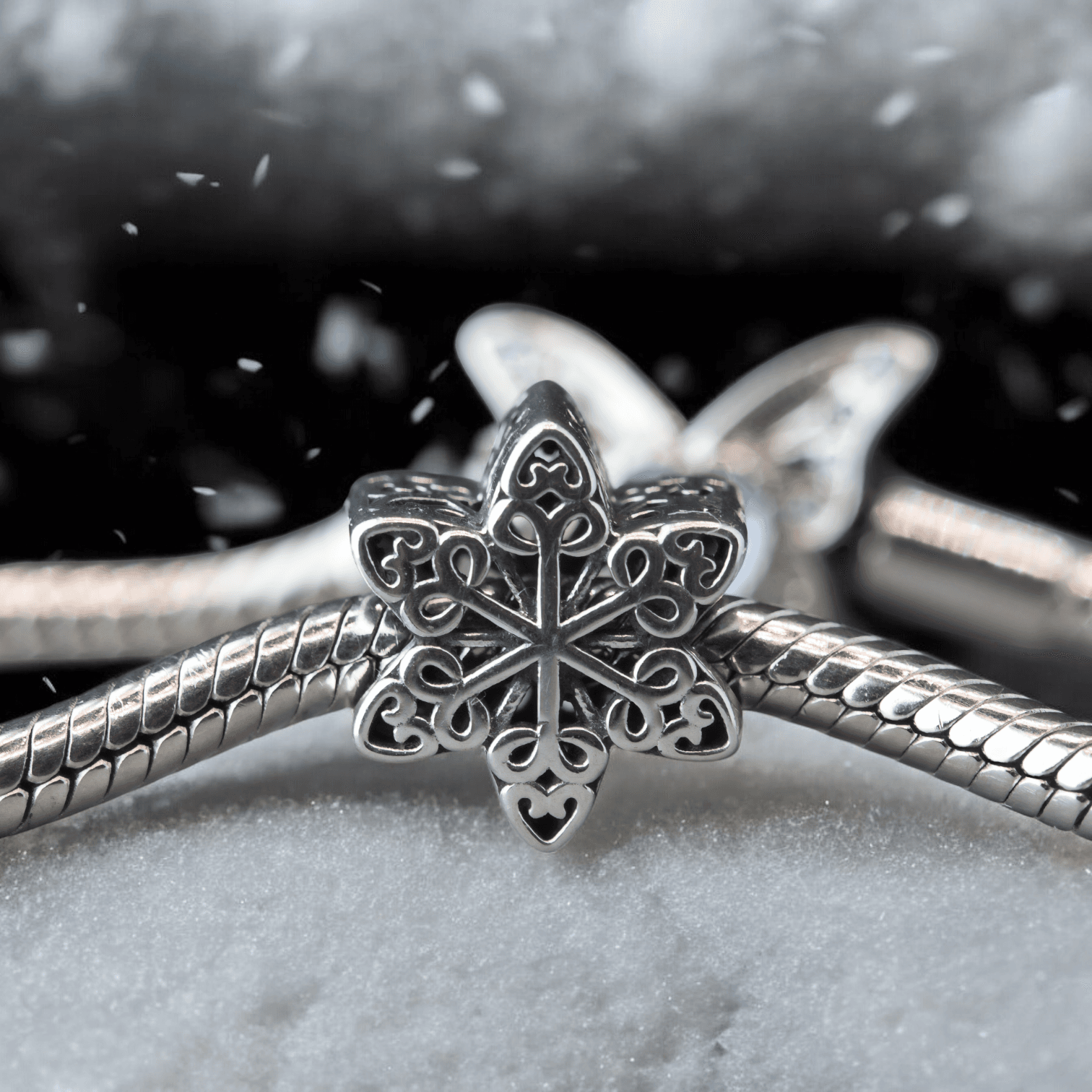 Charms PŁATEK ŚNIEGU gwiazdka śnieżynka srebro 925