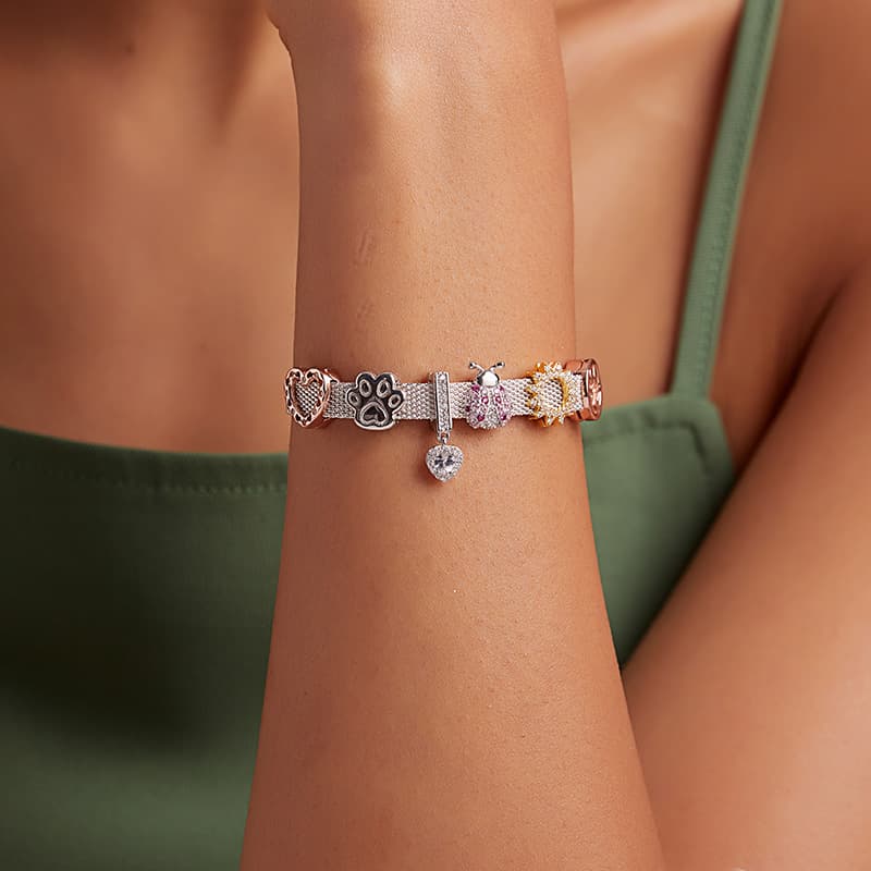 Charms Lśniąca Biedronka do płaskiej bransoletki Reflexions srebro 925