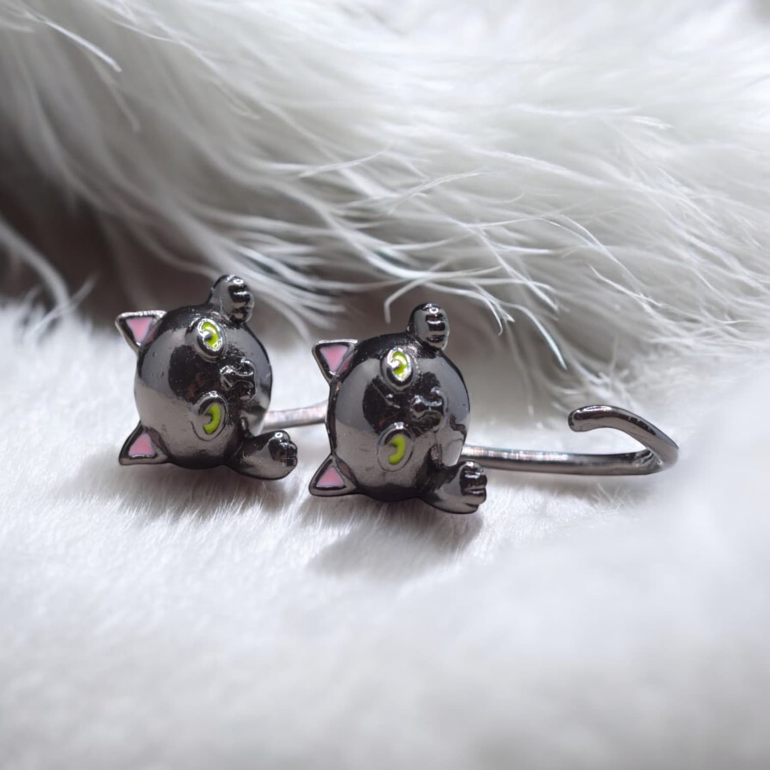 Kolczyki CZARNY KOTEK srebro 925 i czarne złoto