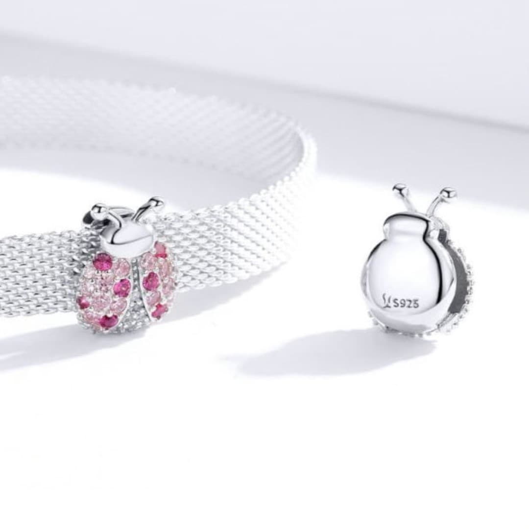 Charms Lśniąca Biedronka do płaskiej bransoletki Reflexions srebro 925