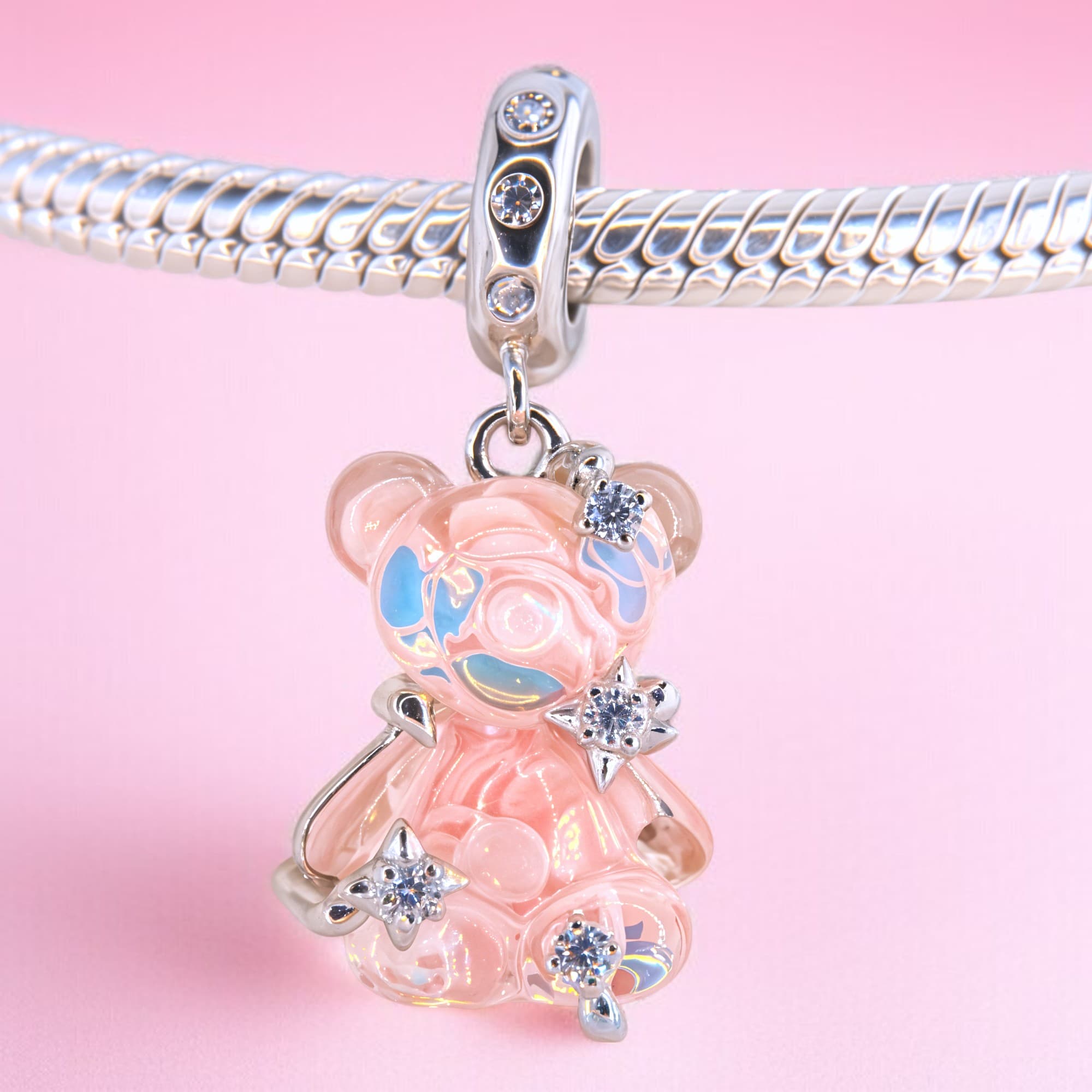 Charms Opalizujący Żelkowy Miś zawieszka srebro 925 białe złoto pastelowy