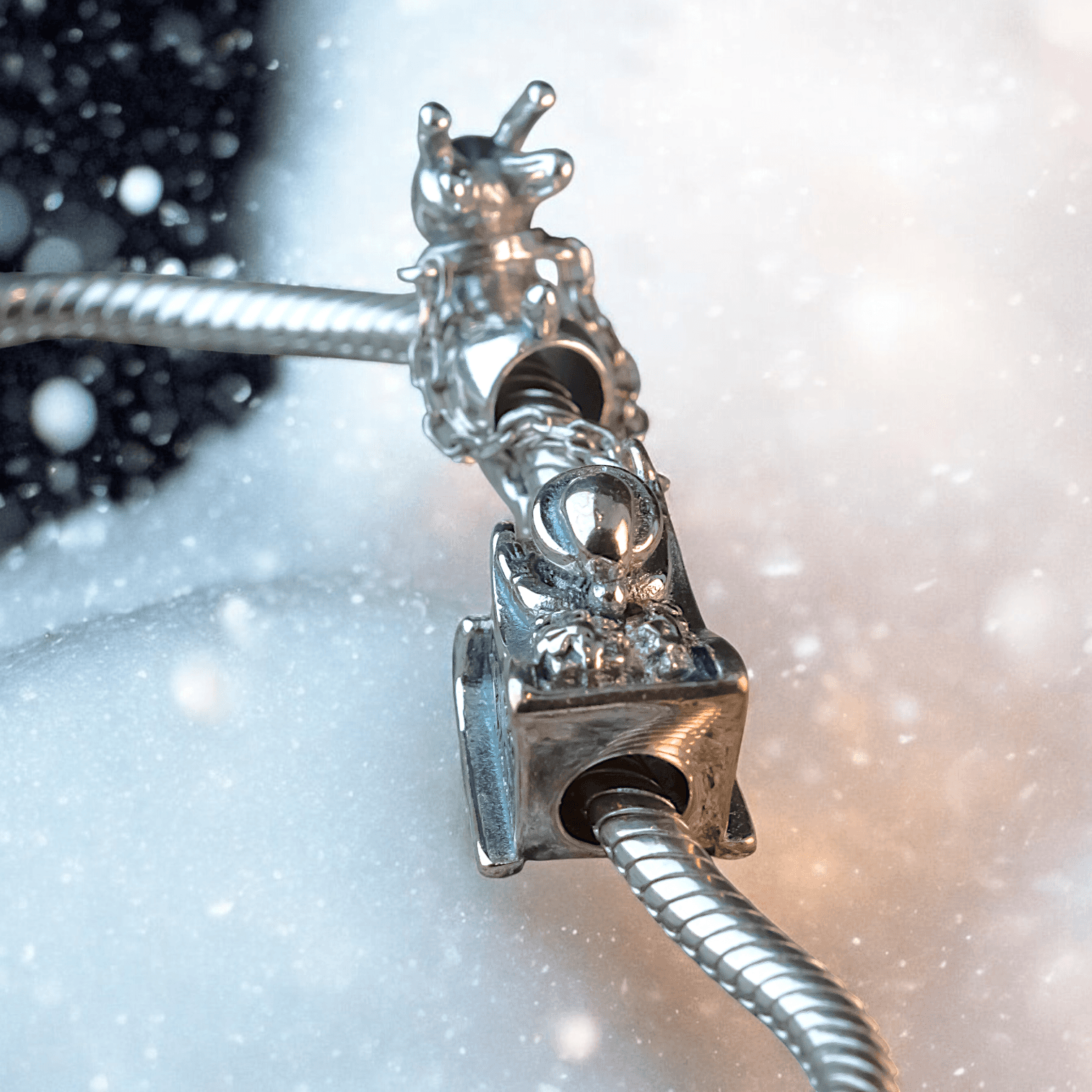 Charms Dwuczęściowy Pędzący Mikołaj