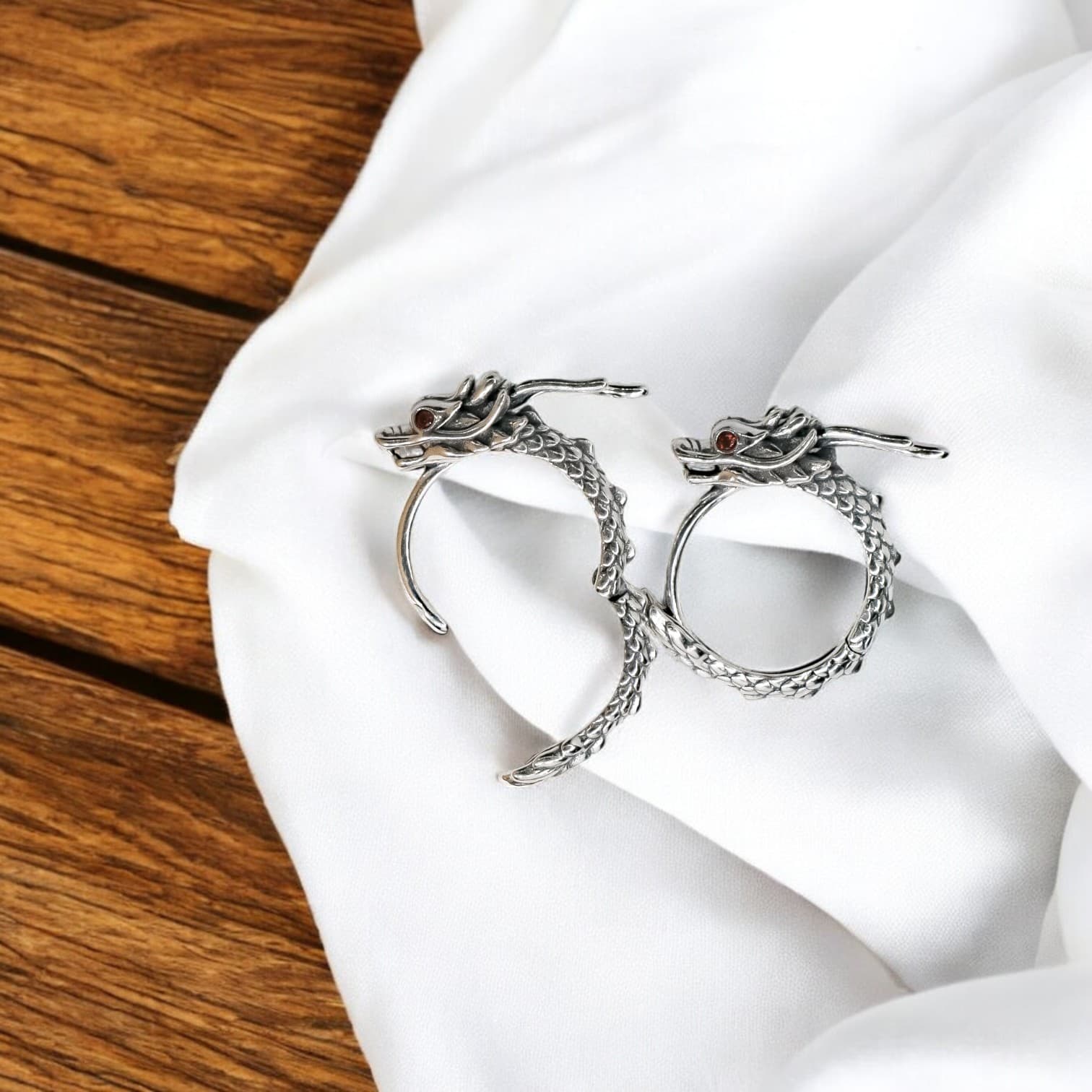 Kolczyki SMOK vintage srebro 925 kółka gotic punk