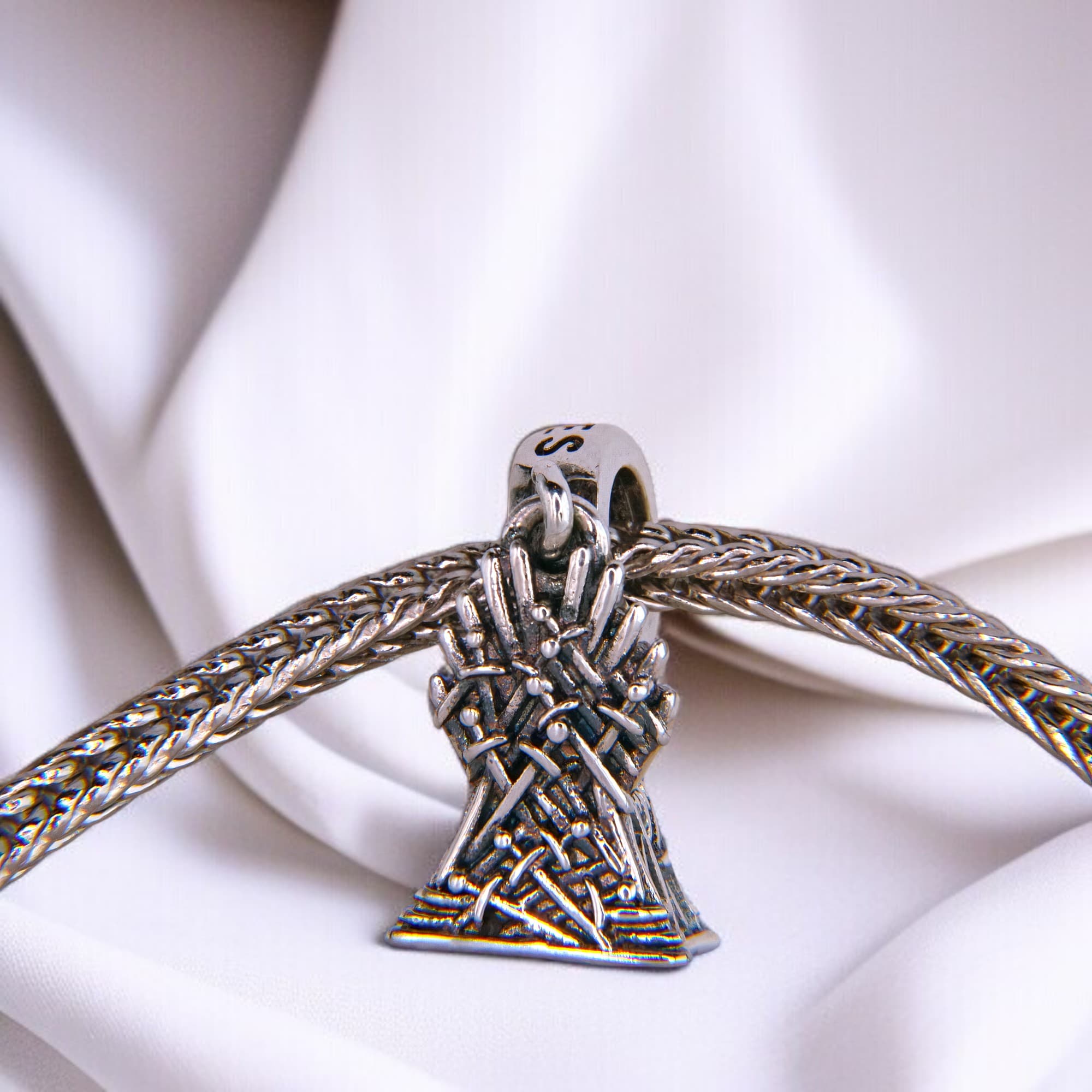 Charms Żelazny Tron Gra o tron Srebro 925
