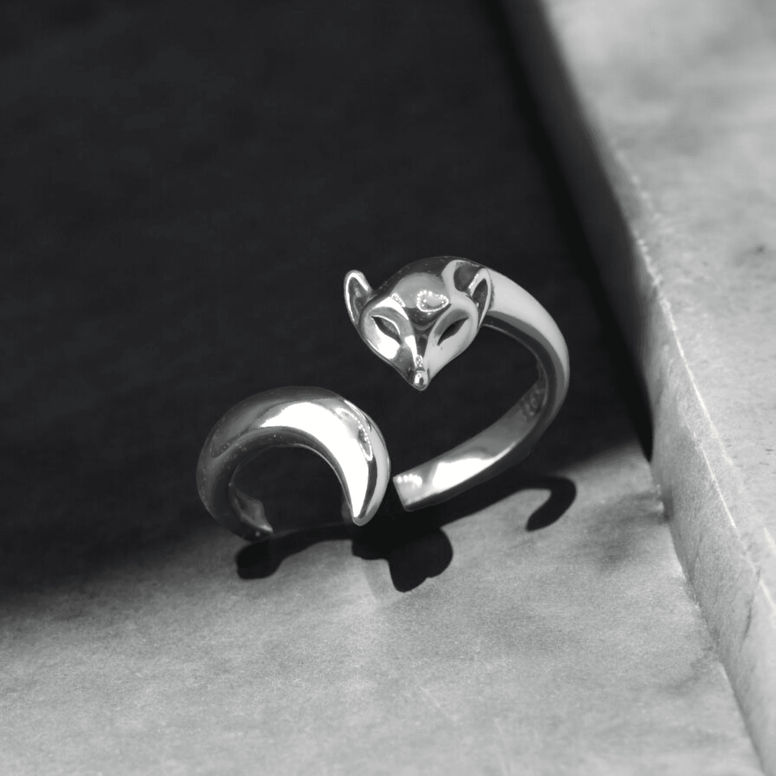 Pierścionek LIS srebro 929 regulowany zwierzęta lasu